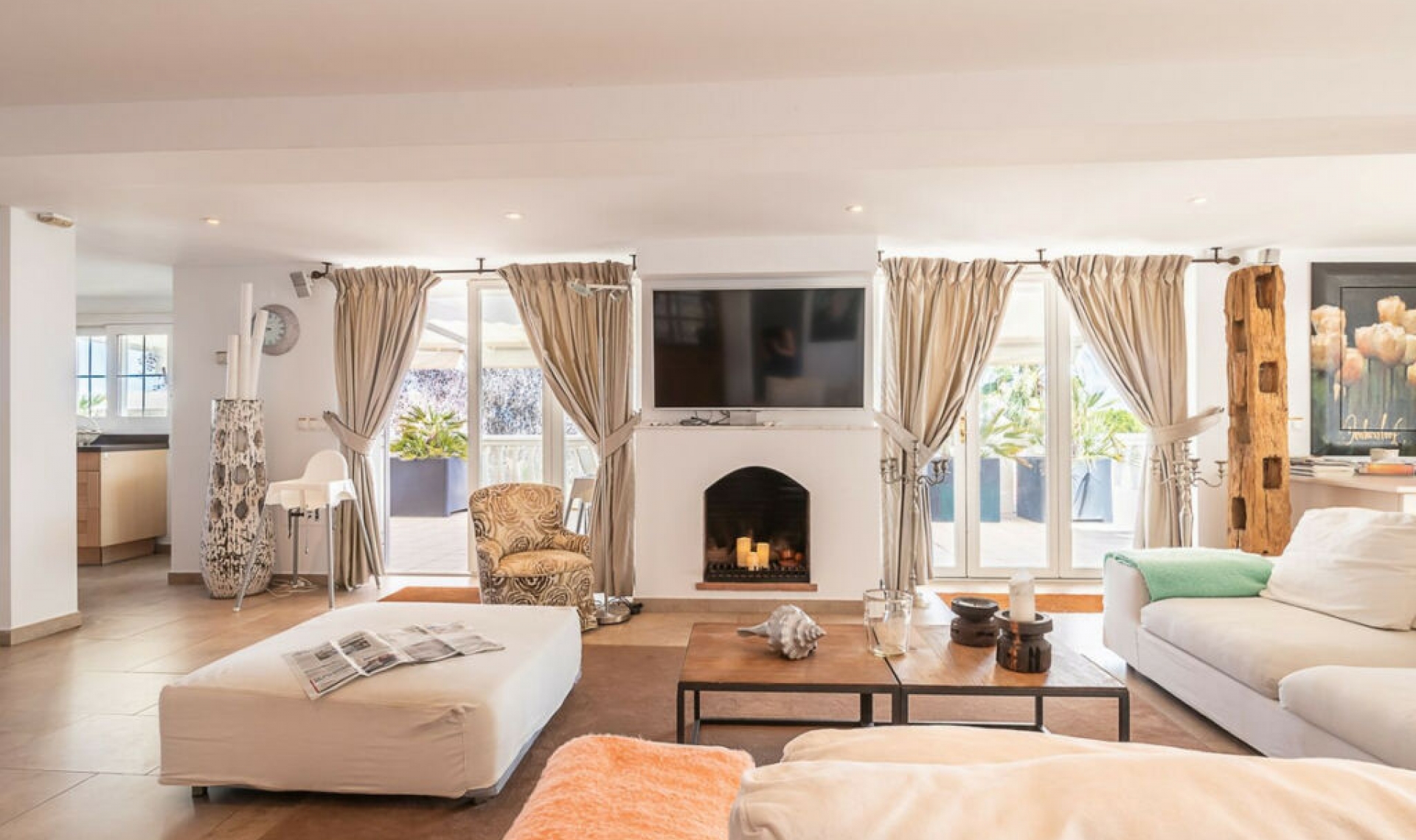 Resale - House -
Torrenueva