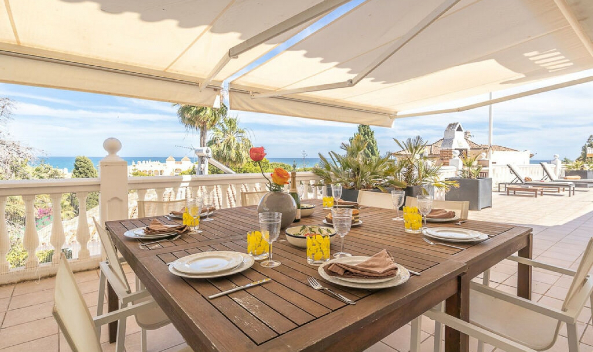 Resale - House -
Torrenueva