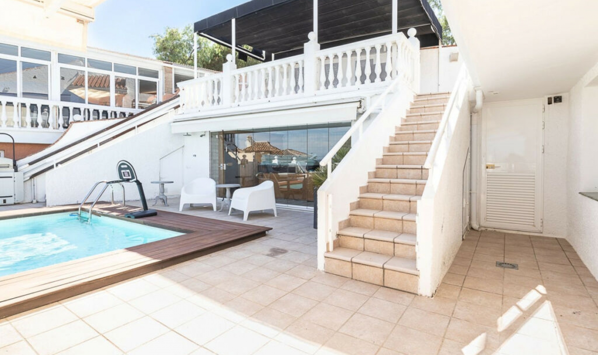 Resale - House -
Torrenueva