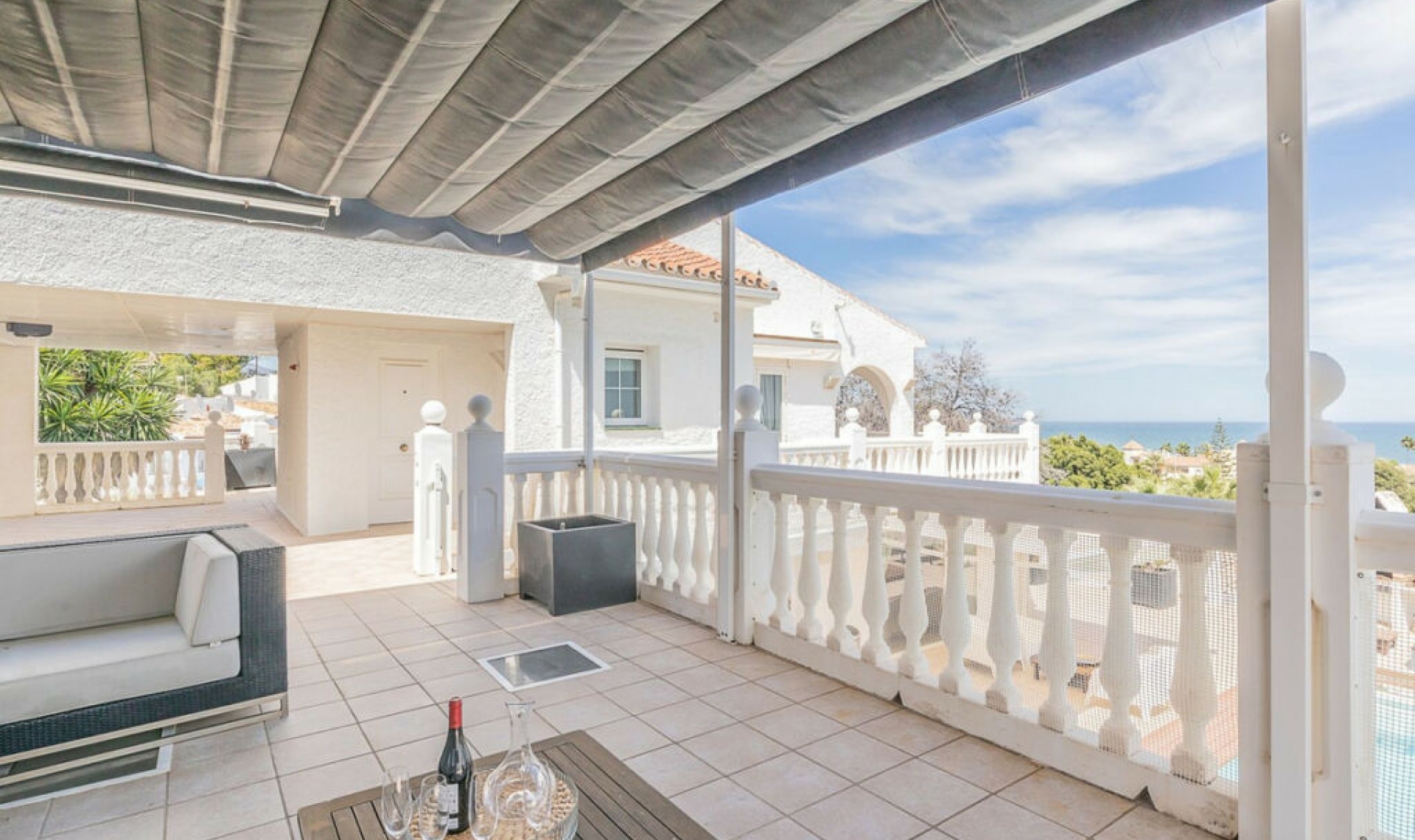 Resale - House -
Torrenueva