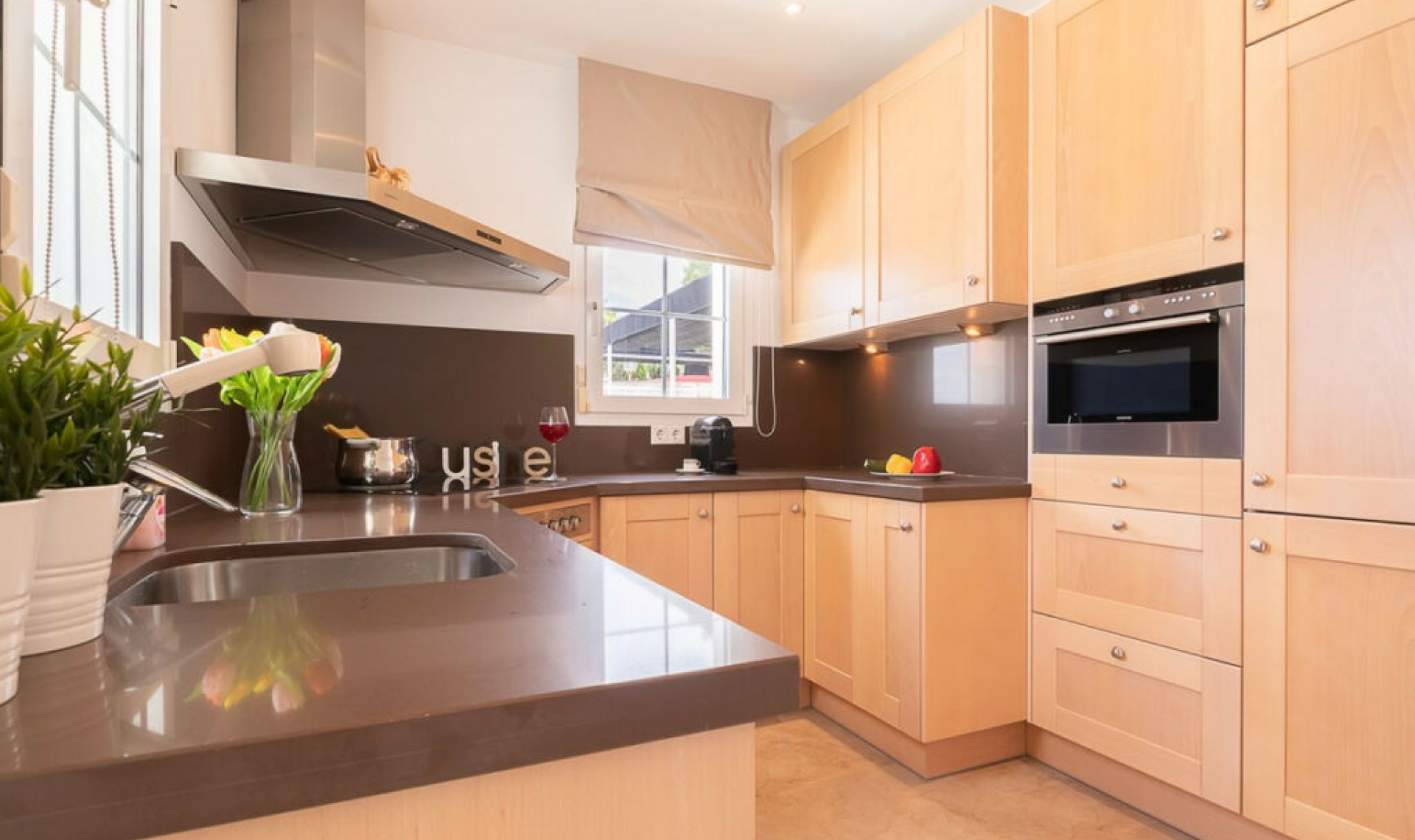 Resale - House -
Torrenueva