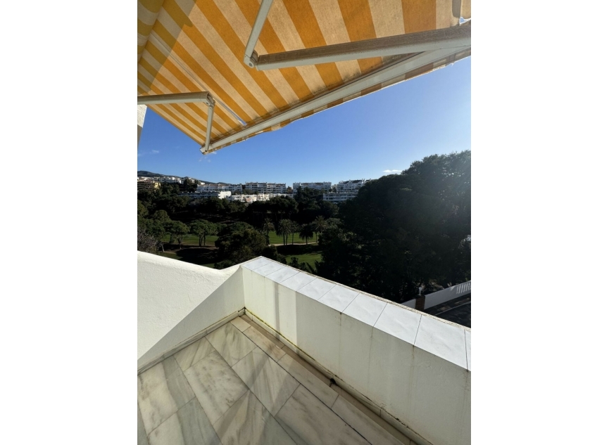 Resale - House -
Torrequebrada