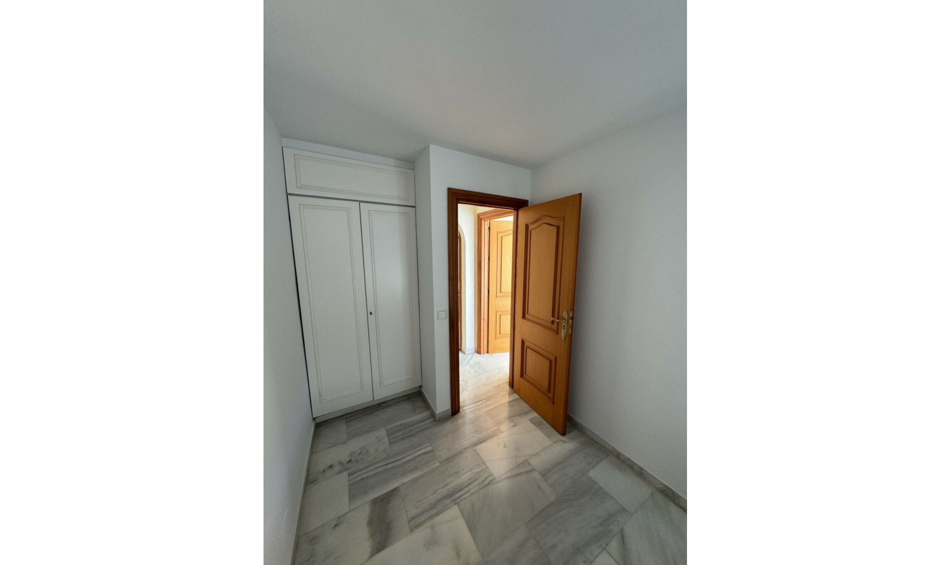 Resale - House -
Torrequebrada