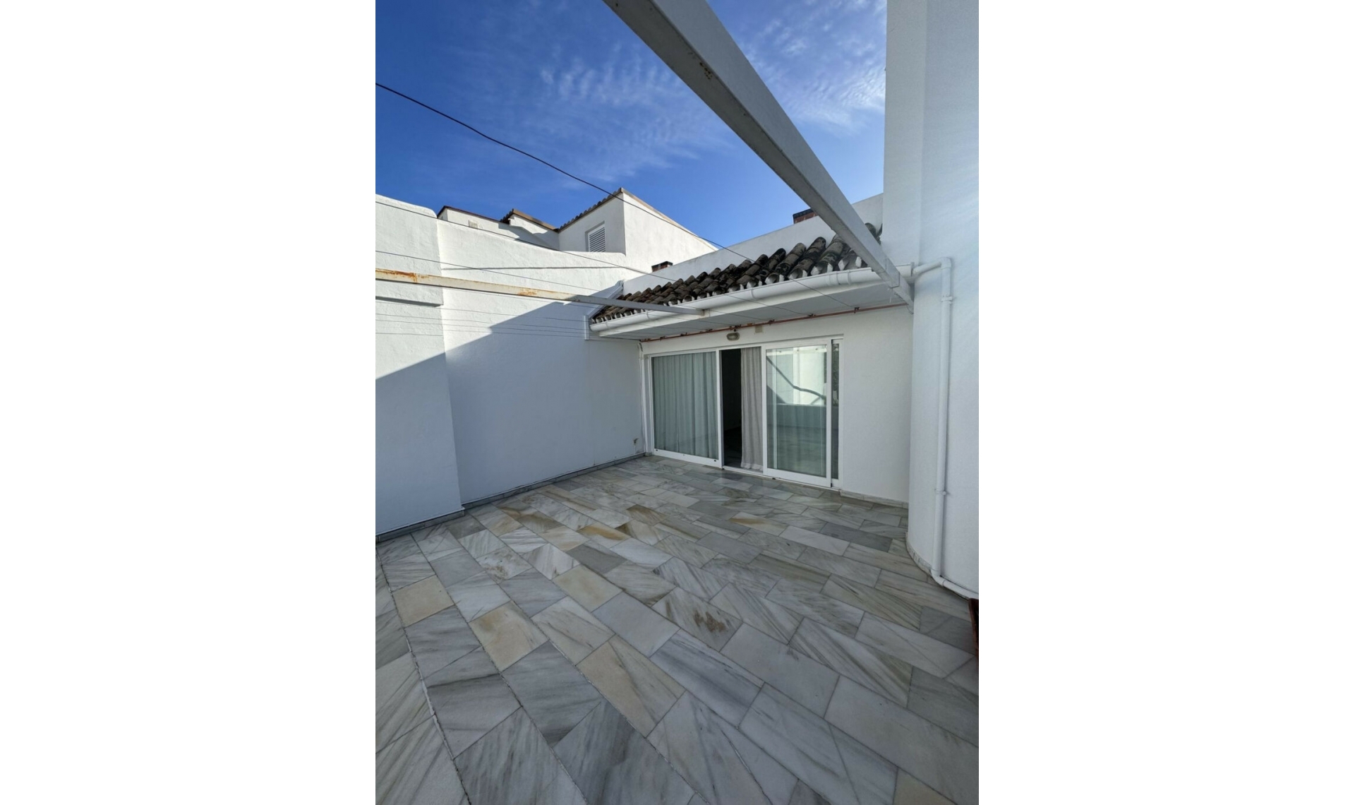 Resale - House -
Torrequebrada