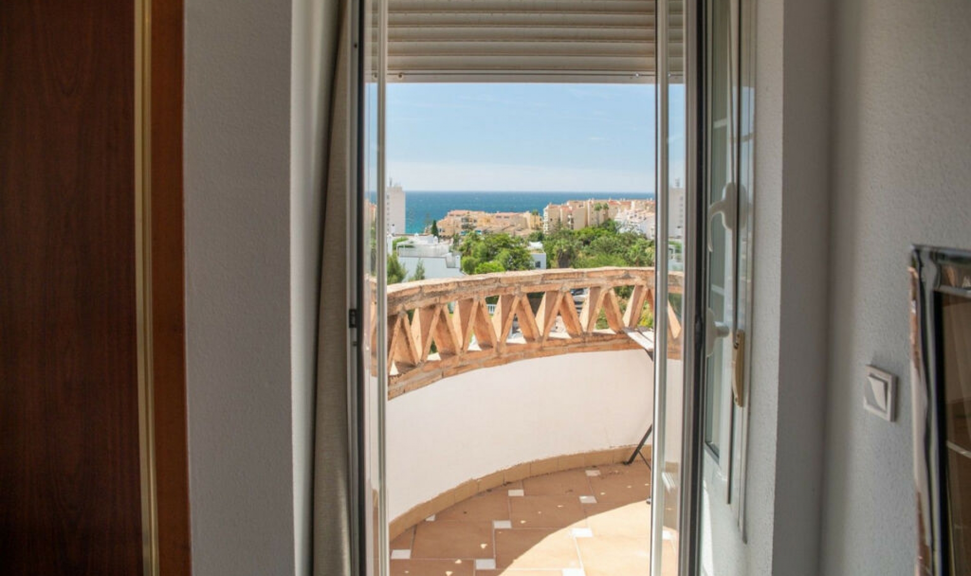 Resale - House -
Torrequebrada