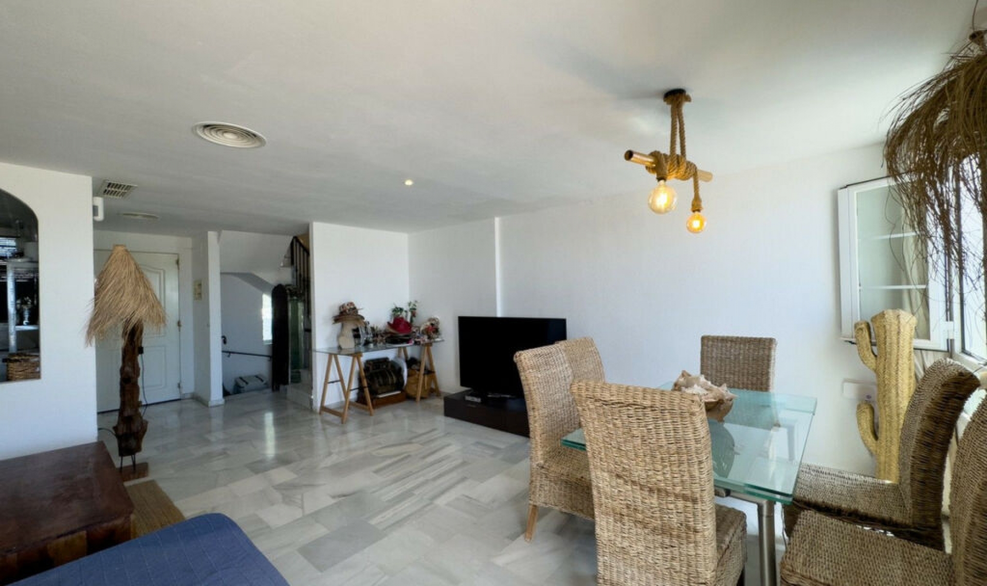 Resale - House -
Torrequebrada