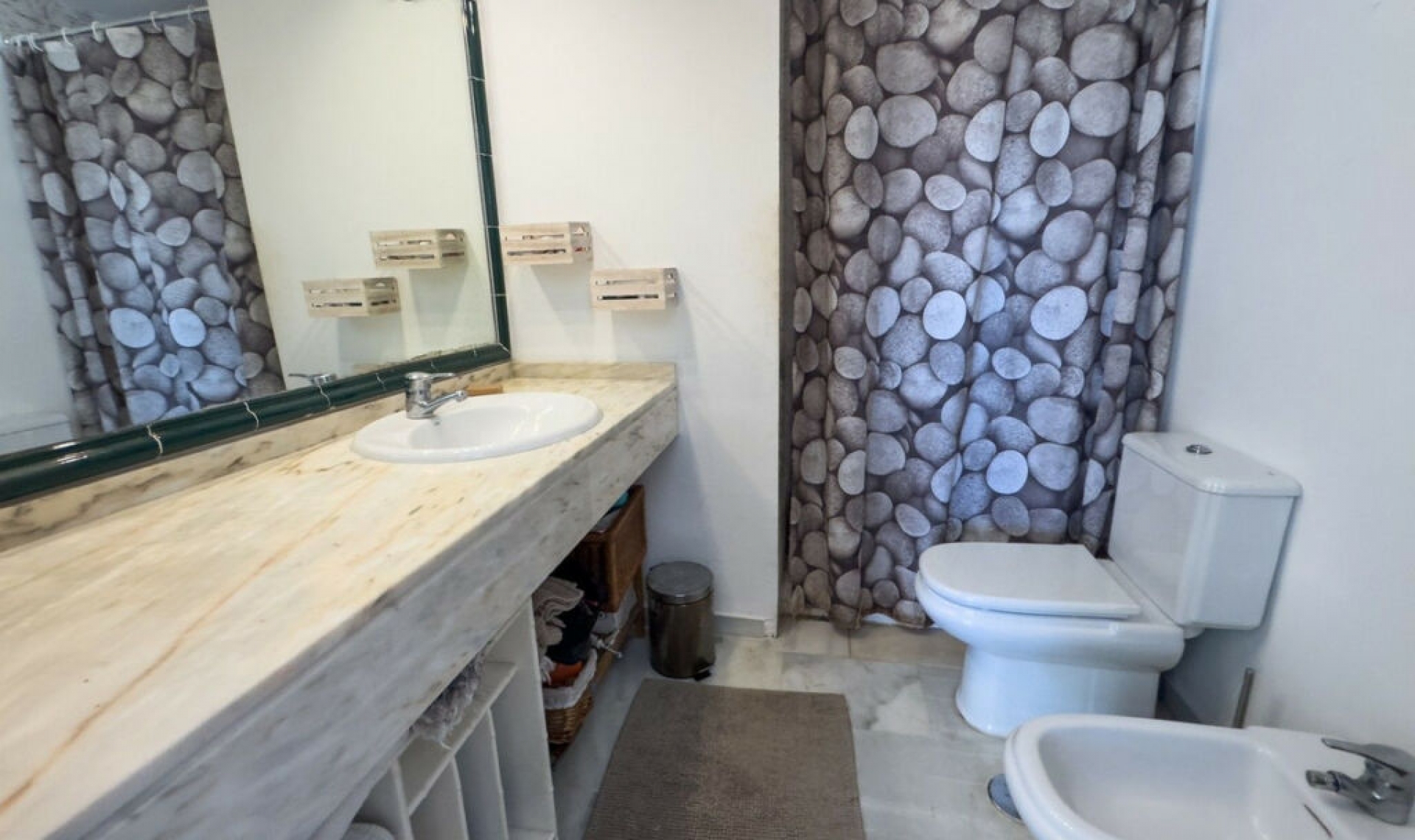 Resale - House -
Torrequebrada