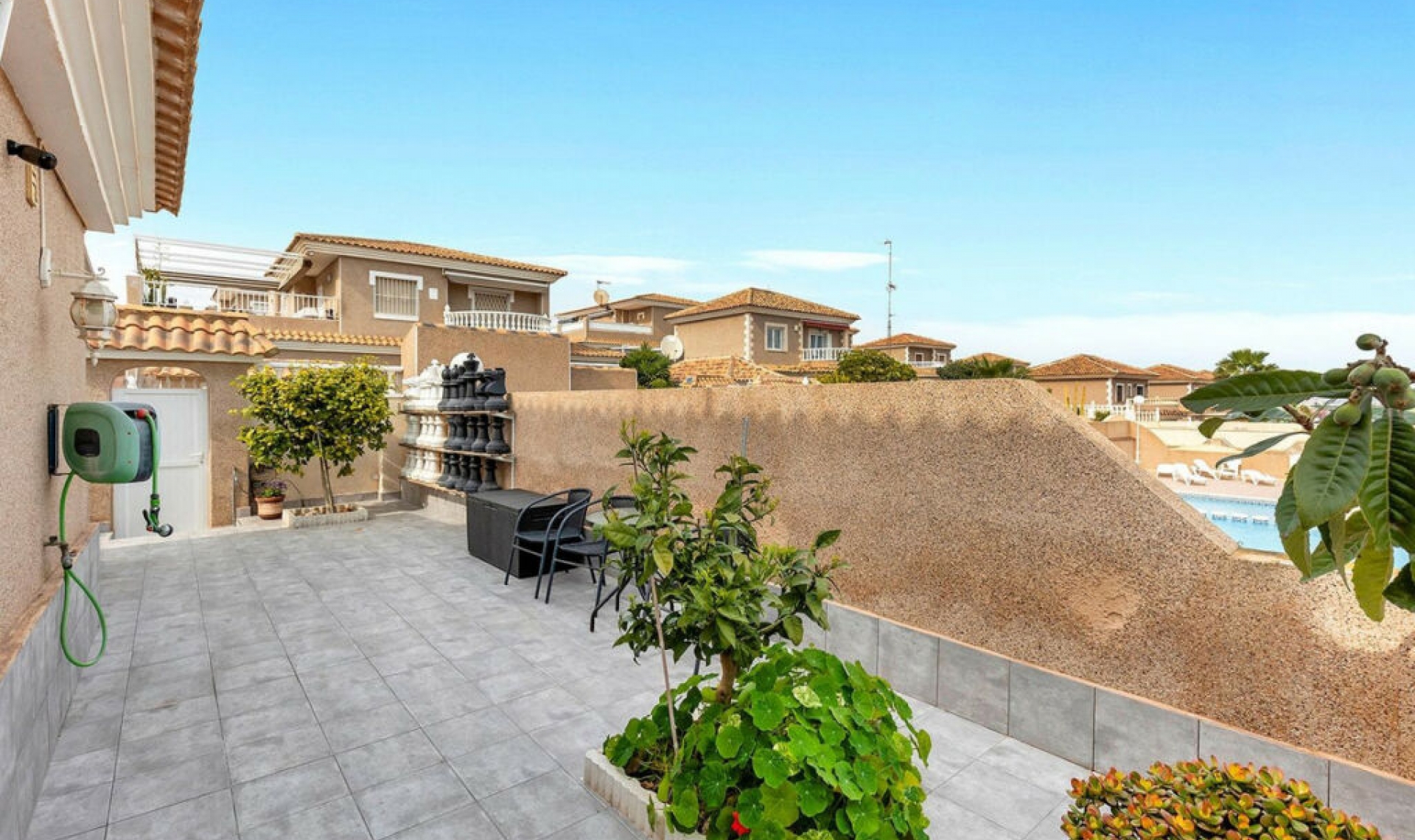 Resale - House -
Torrevieja