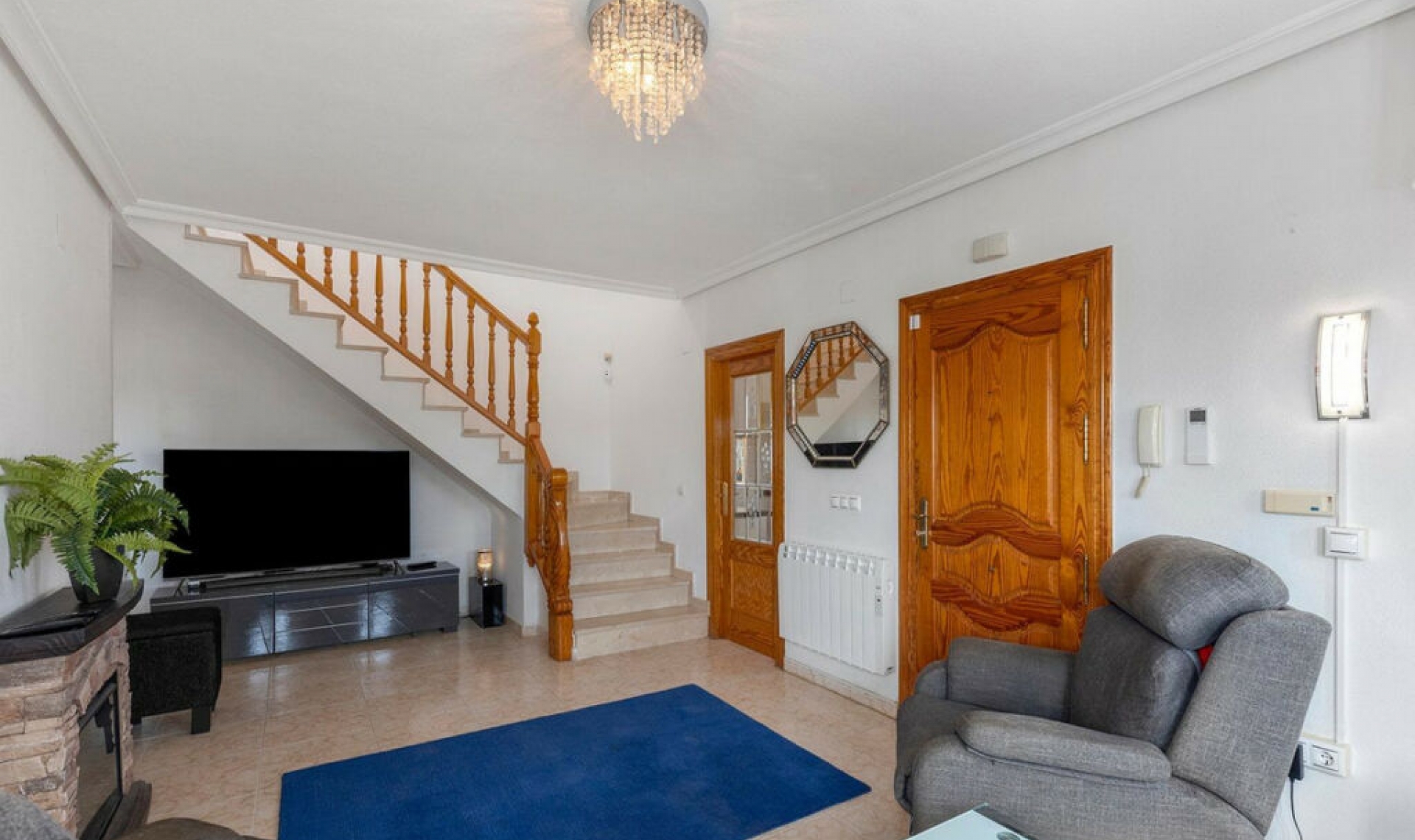 Resale - House -
Torrevieja