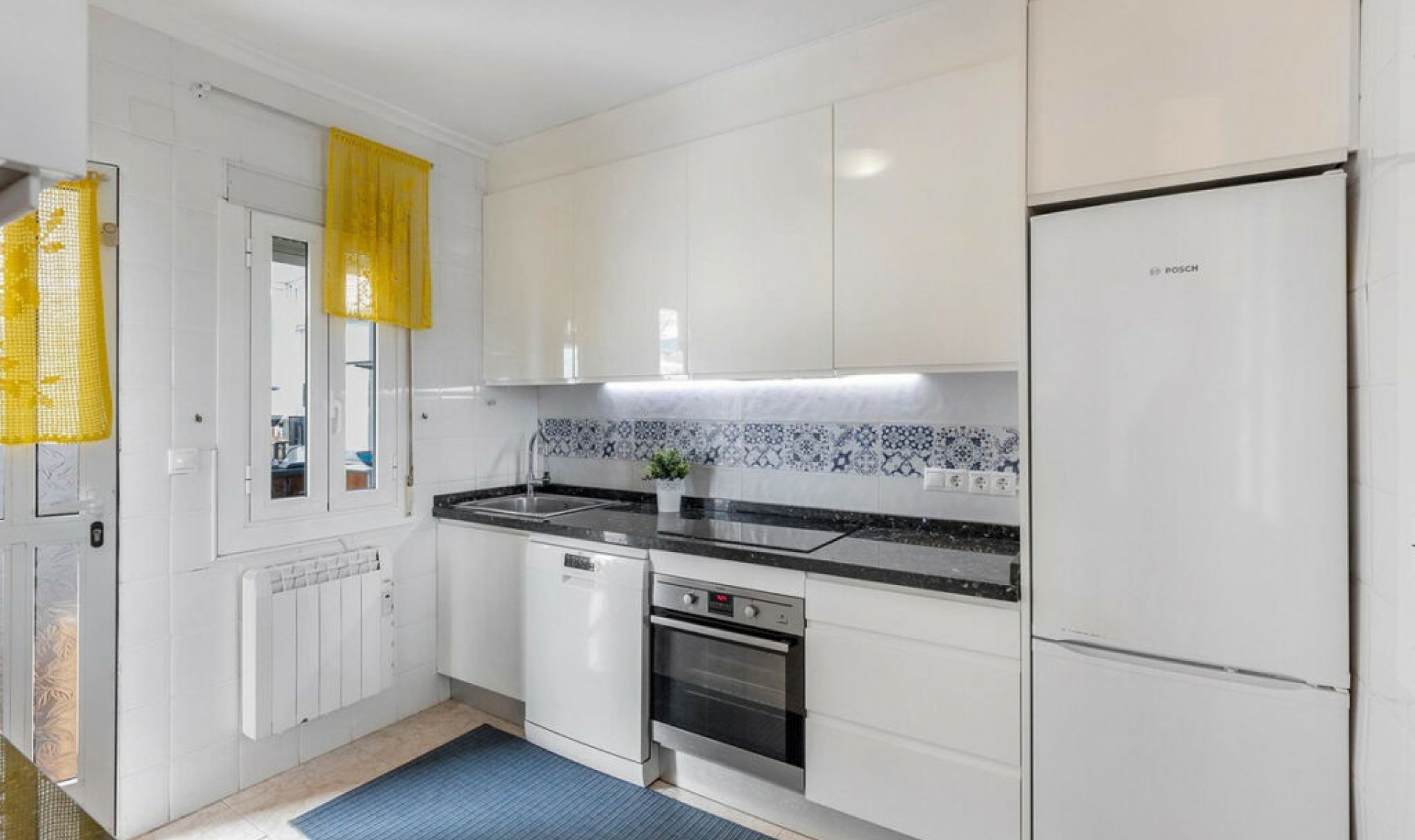 Resale - House -
Torrevieja