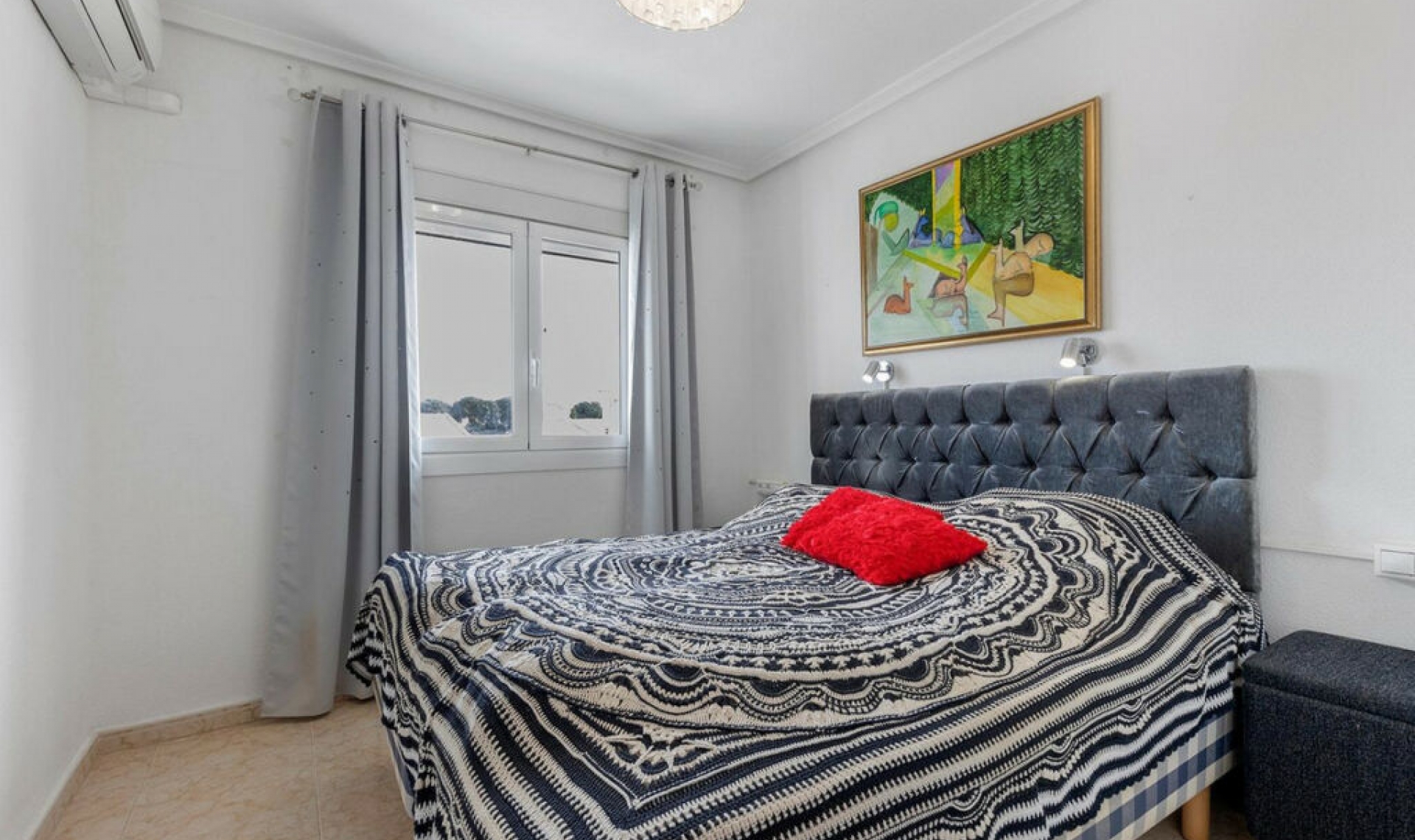 Resale - House -
Torrevieja