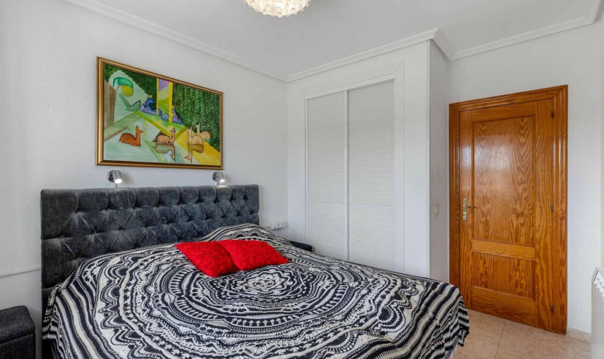 Resale - House -
Torrevieja