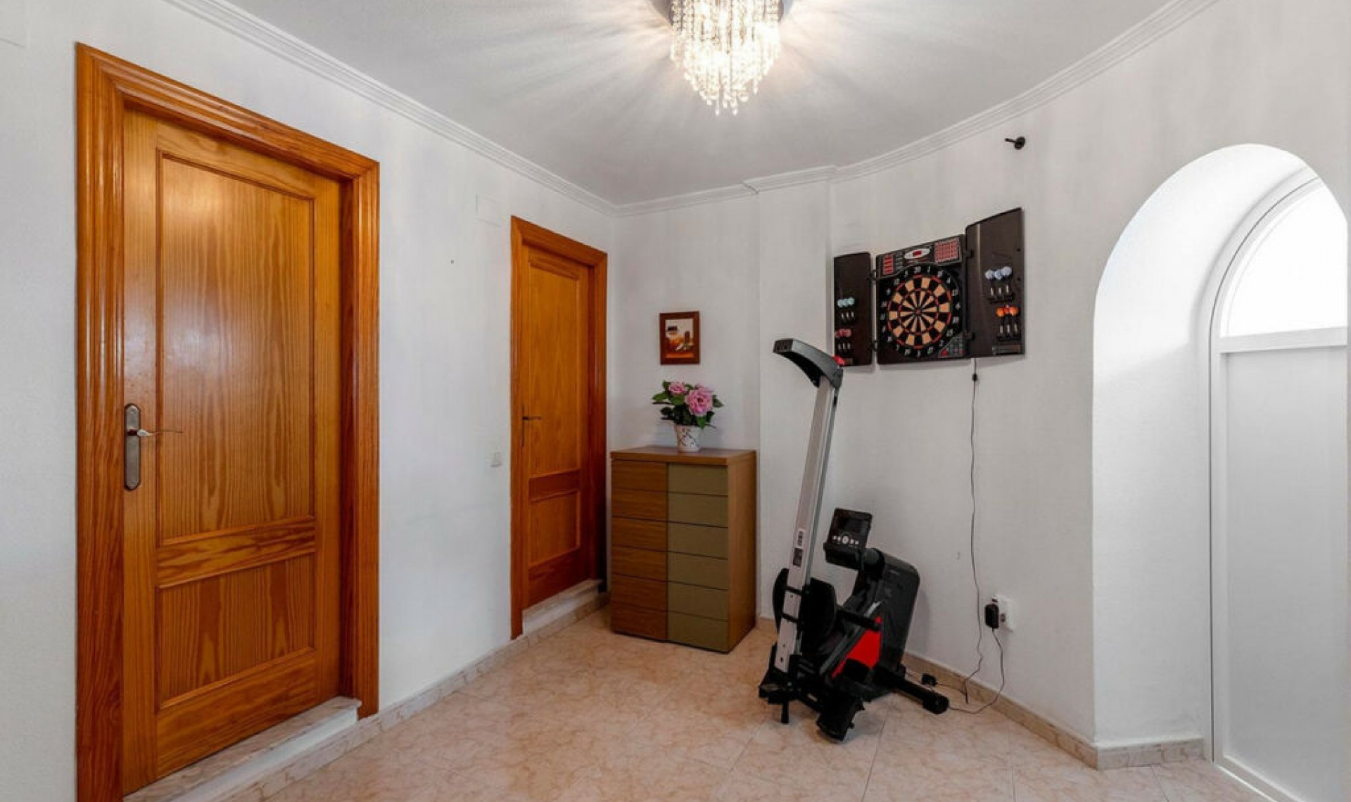 Resale - House -
Torrevieja