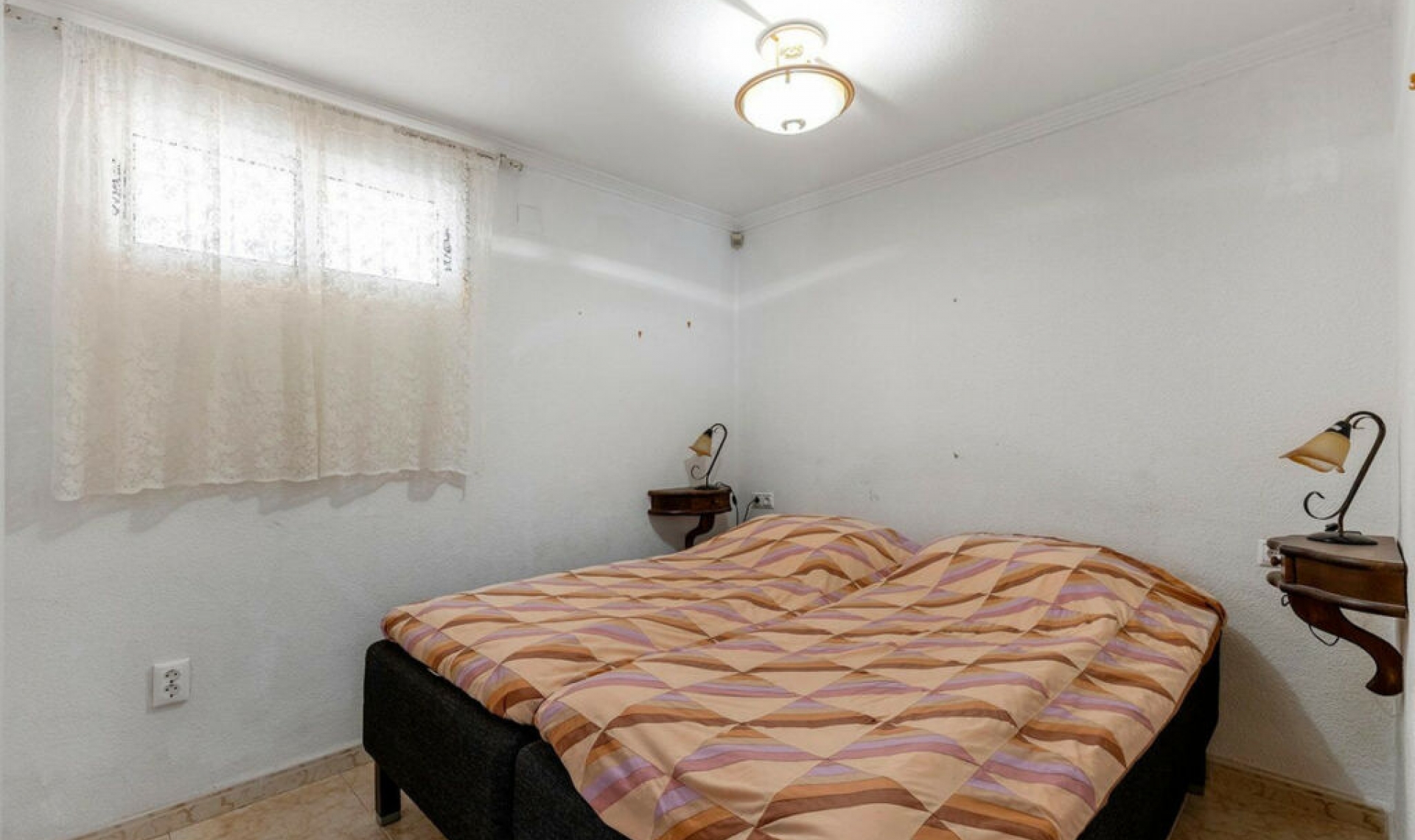 Resale - House -
Torrevieja