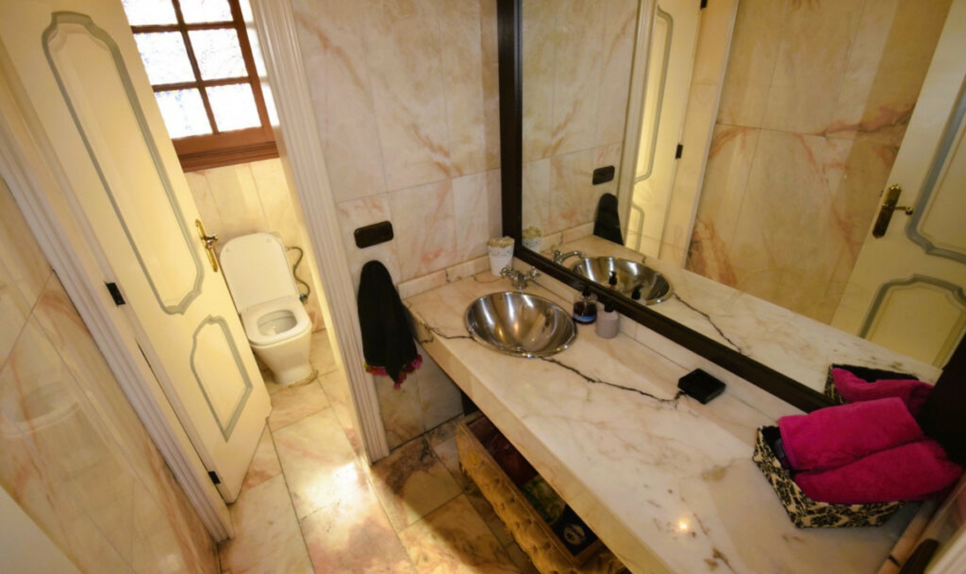 Resale - House -
Torrevieja