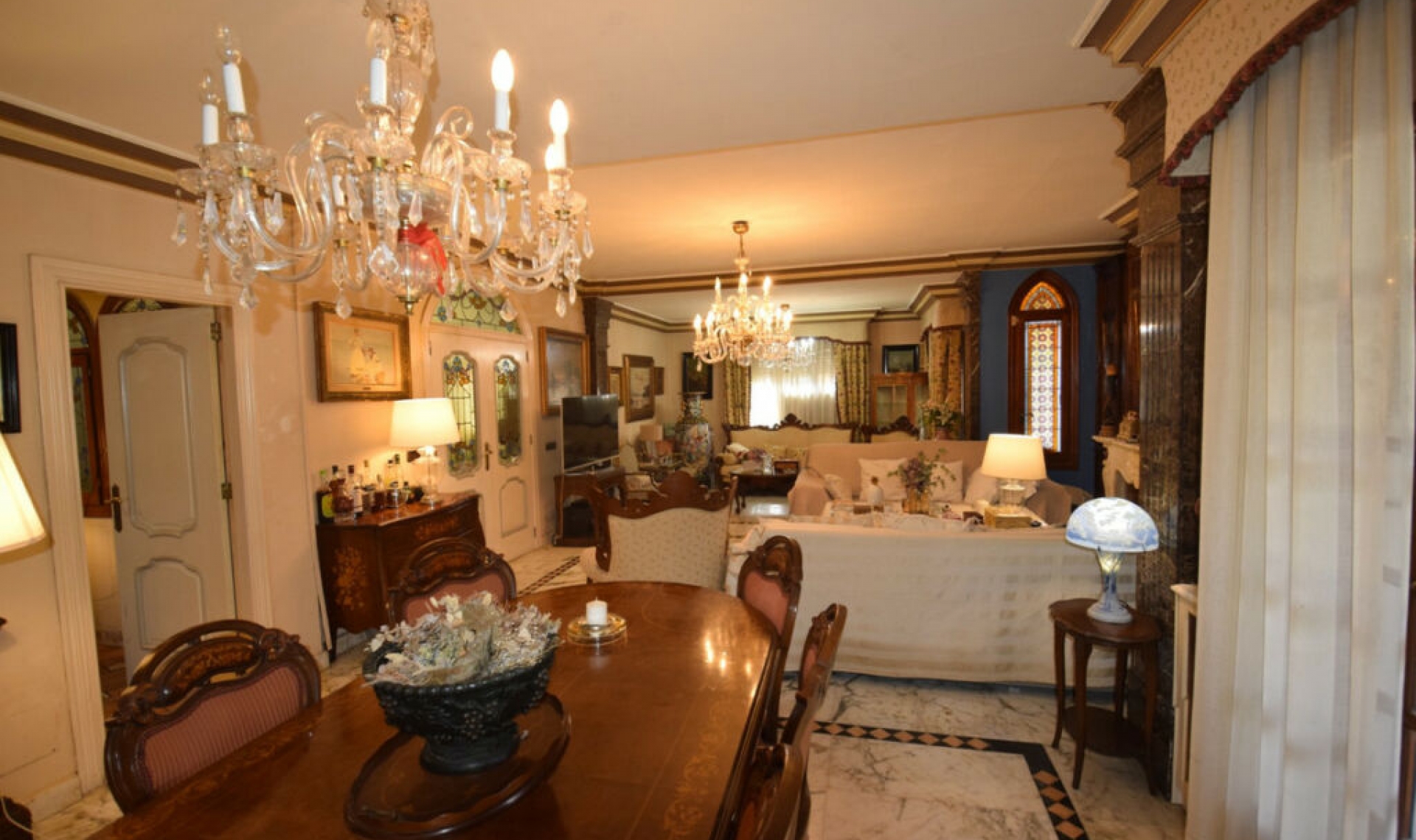 Resale - House -
Torrevieja