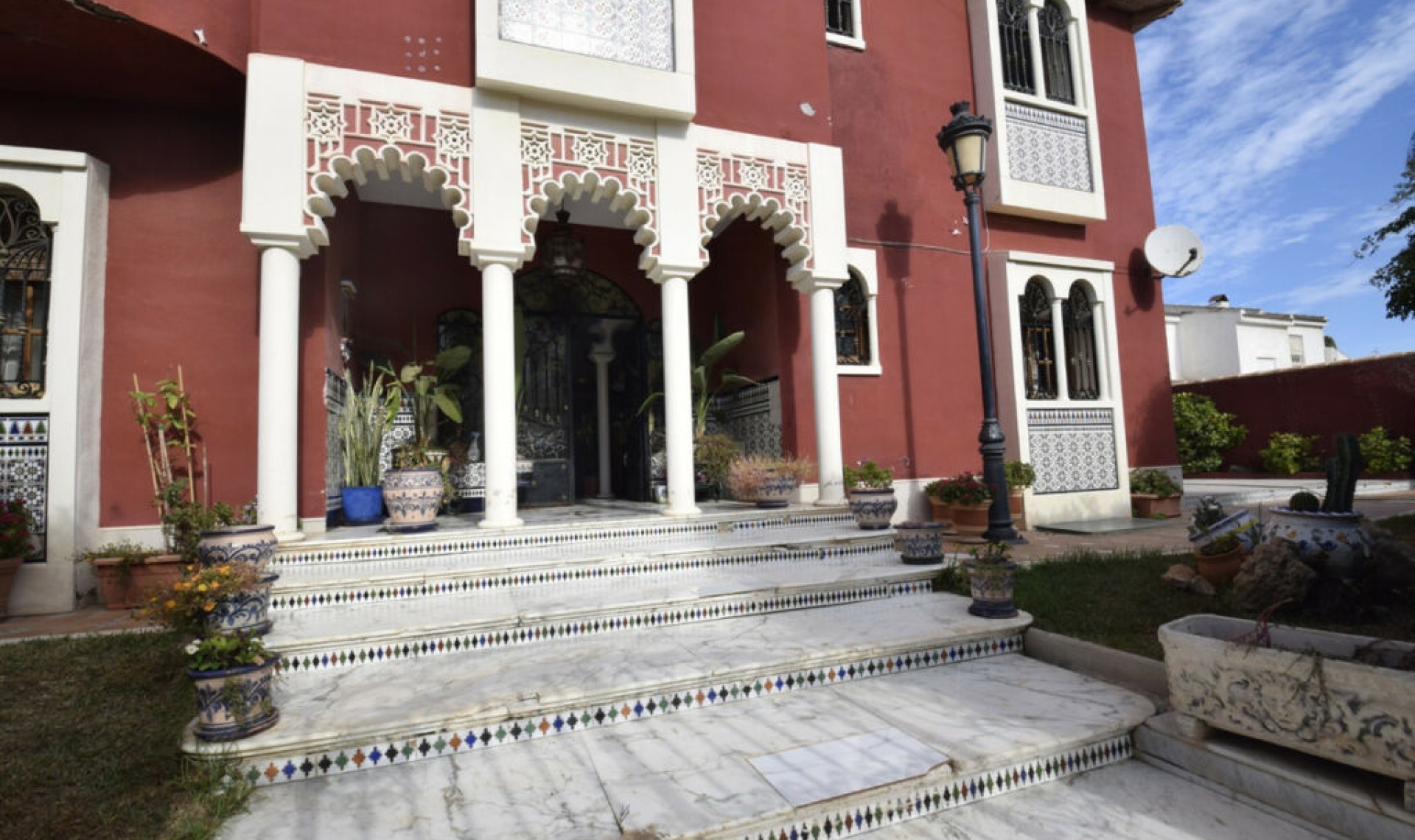 Resale - House -
Torrevieja