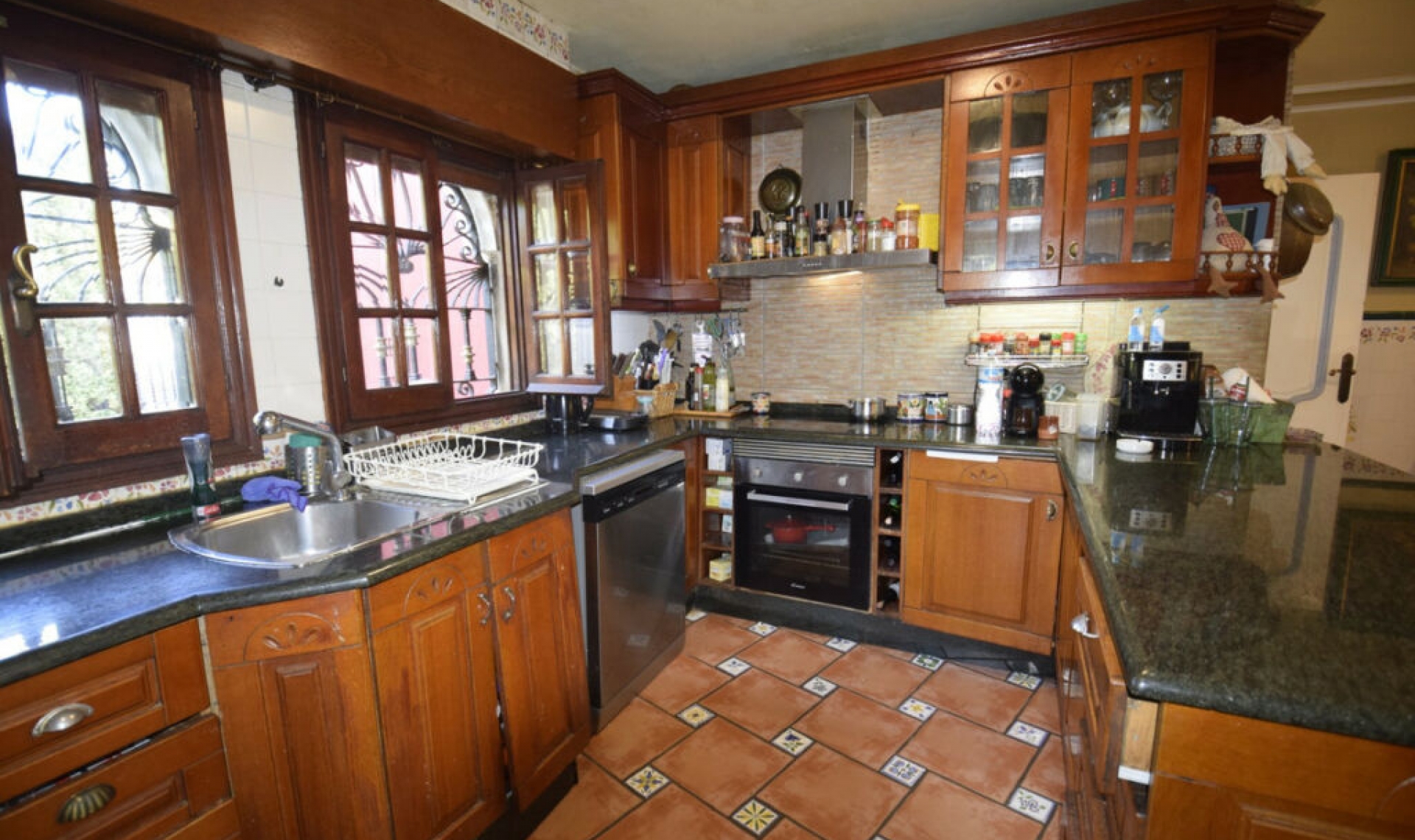 Resale - House -
Torrevieja