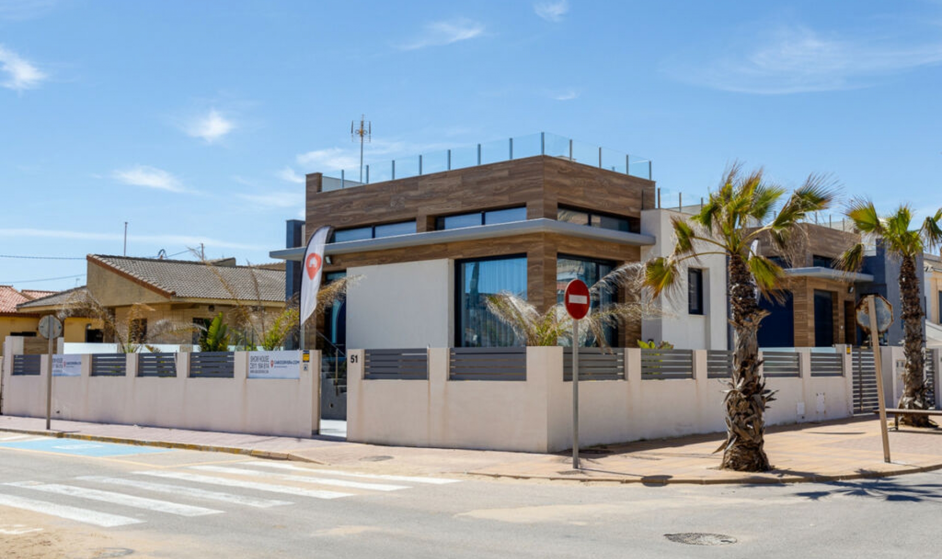 Resale - House -
Torrevieja