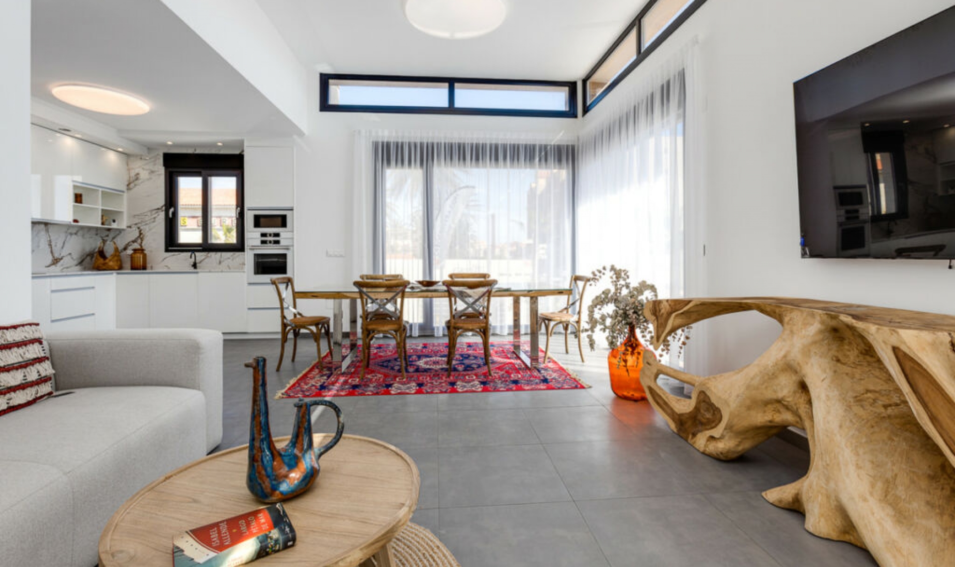 Resale - House -
Torrevieja