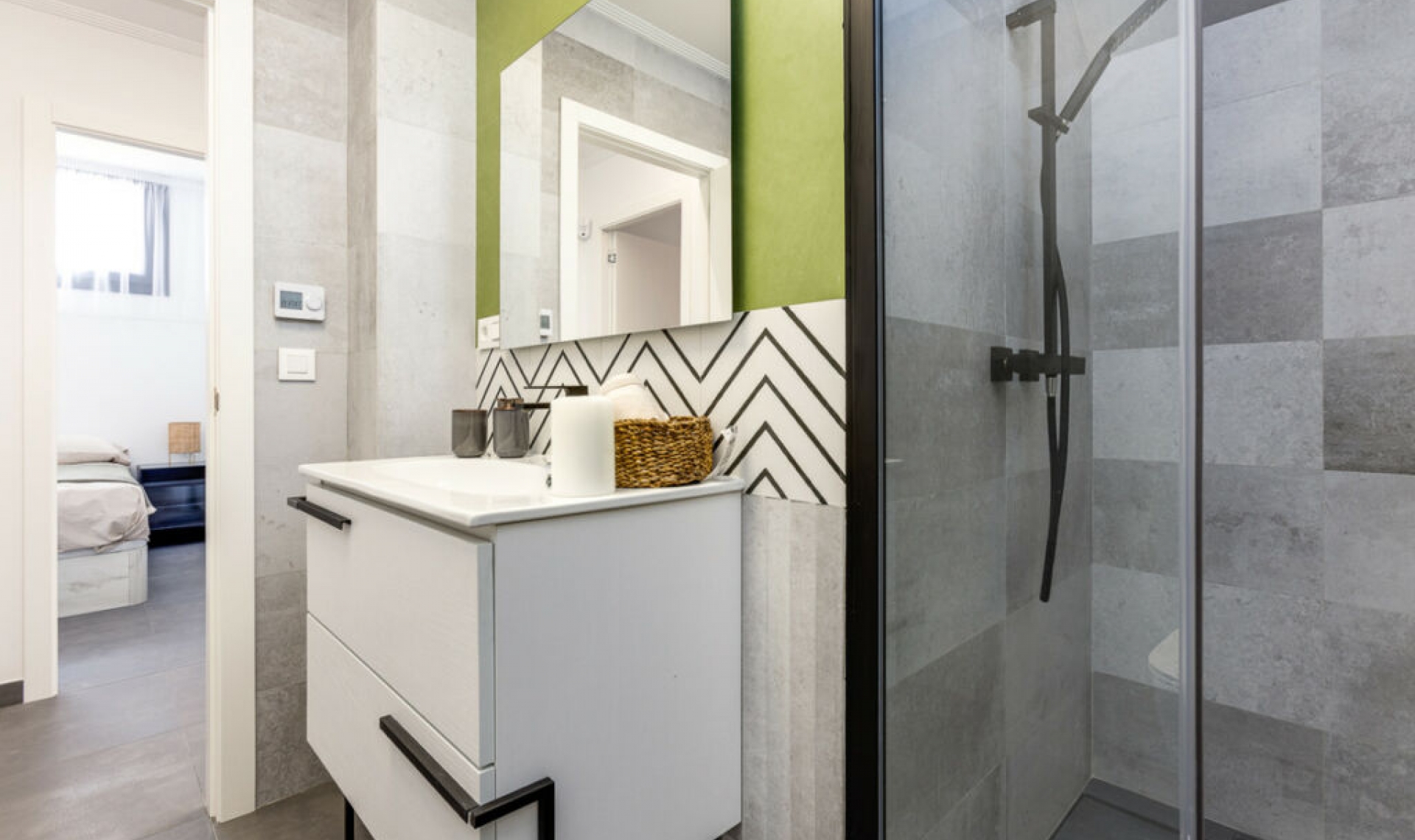 Resale - House -
Torrevieja