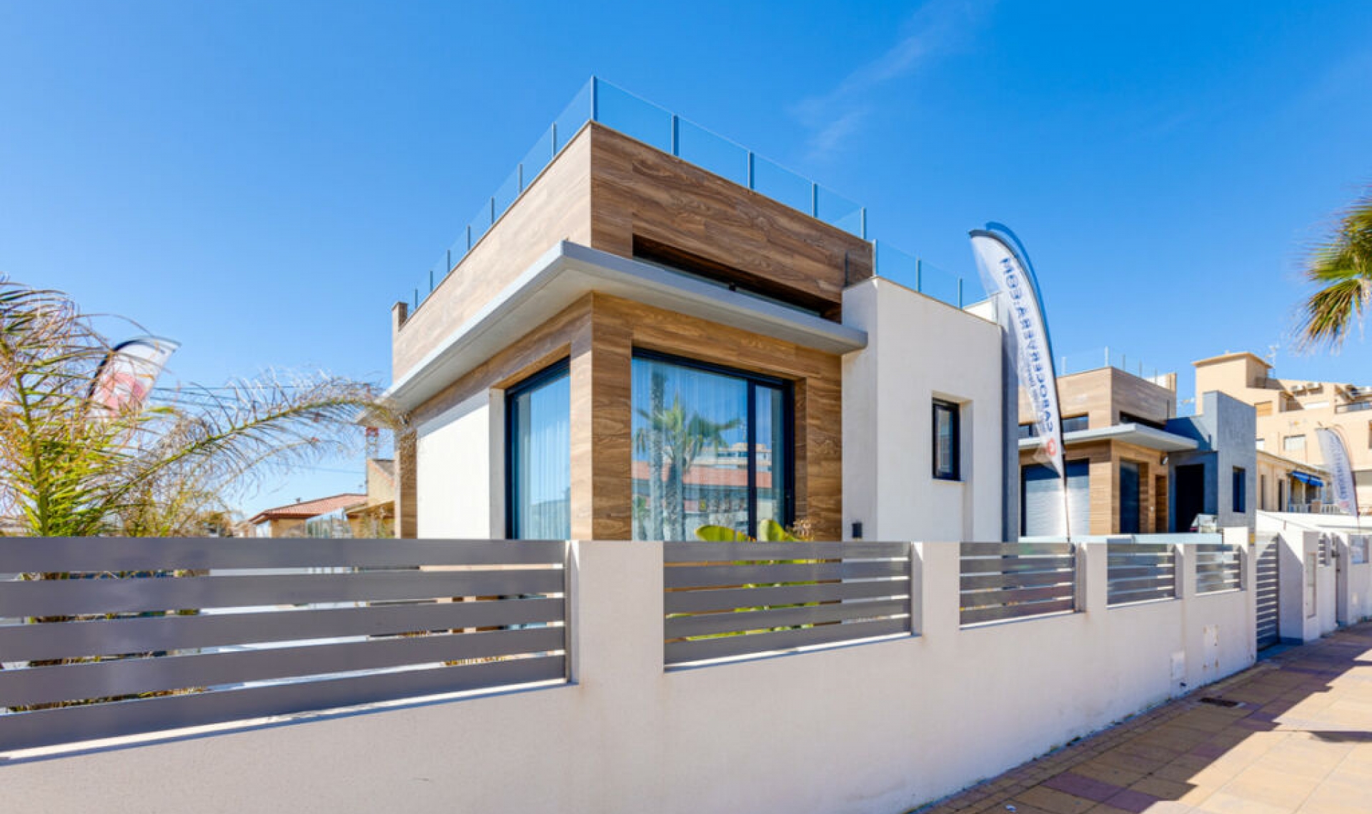 Resale - House -
Torrevieja