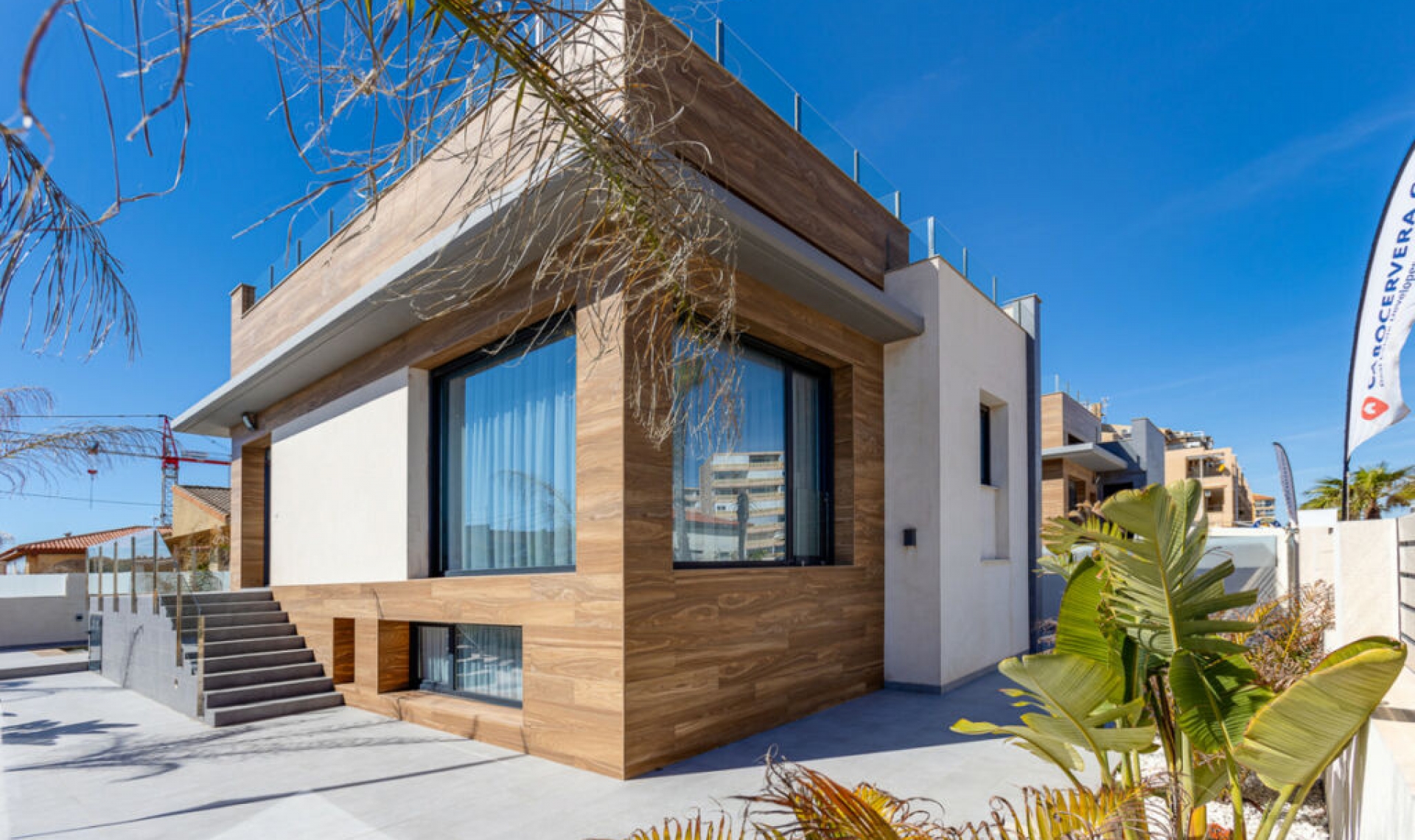 Resale - House -
Torrevieja