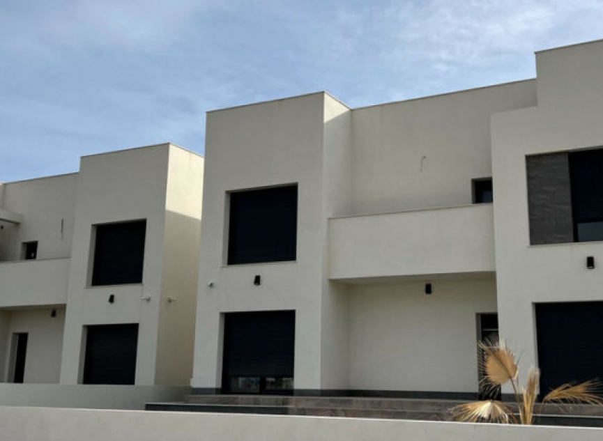 Resale - House -
Torrevieja