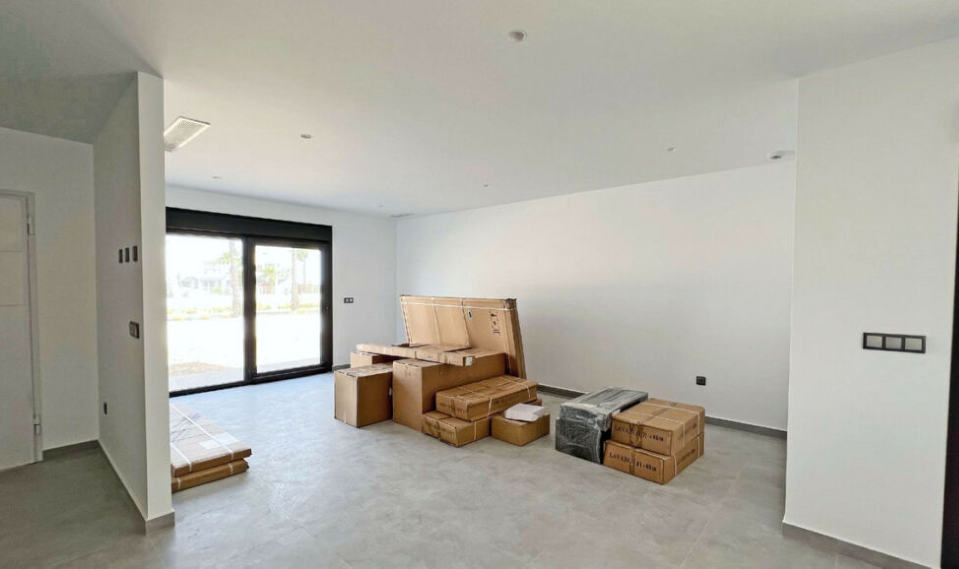 Resale - House -
Torrevieja