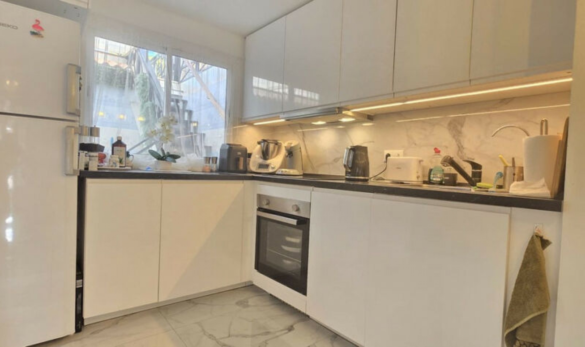 Resale - House -
Torrevieja