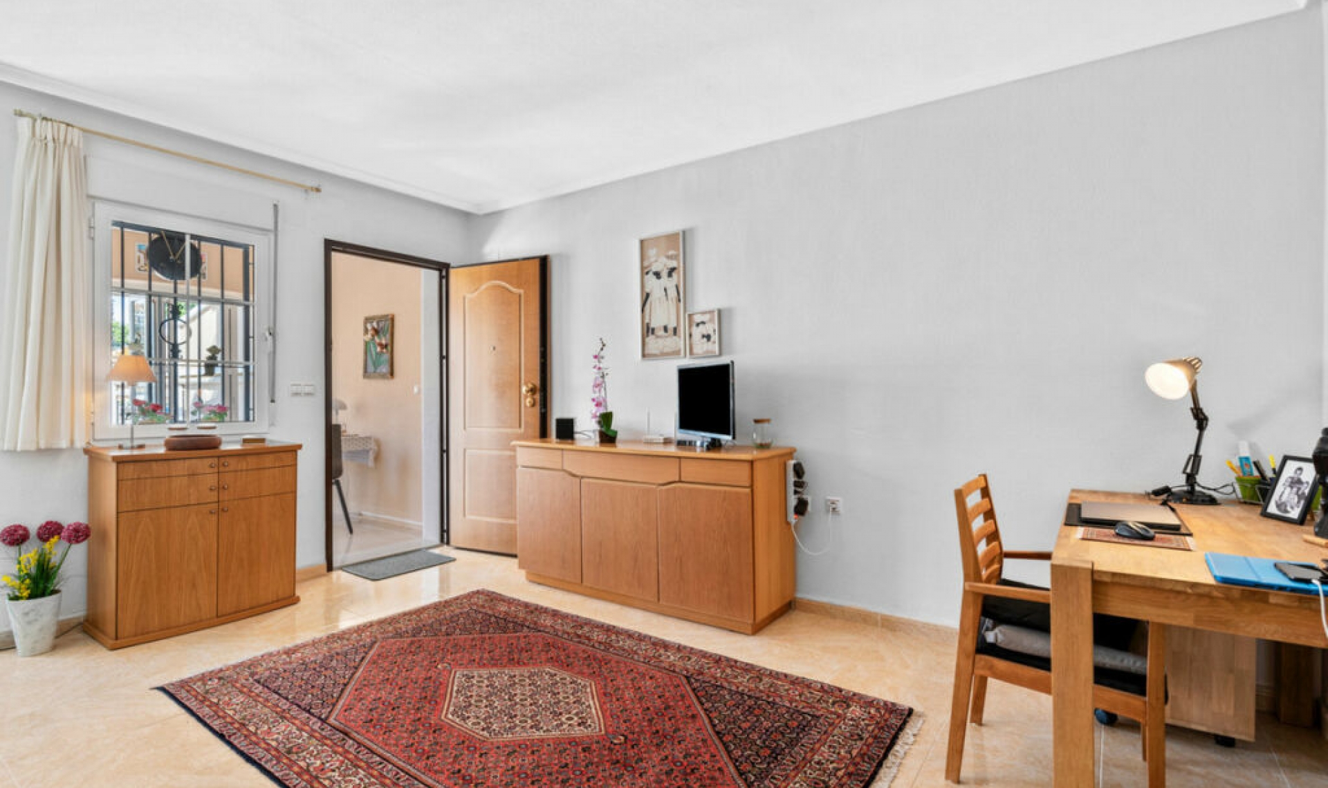 Resale - House -
Torrevieja