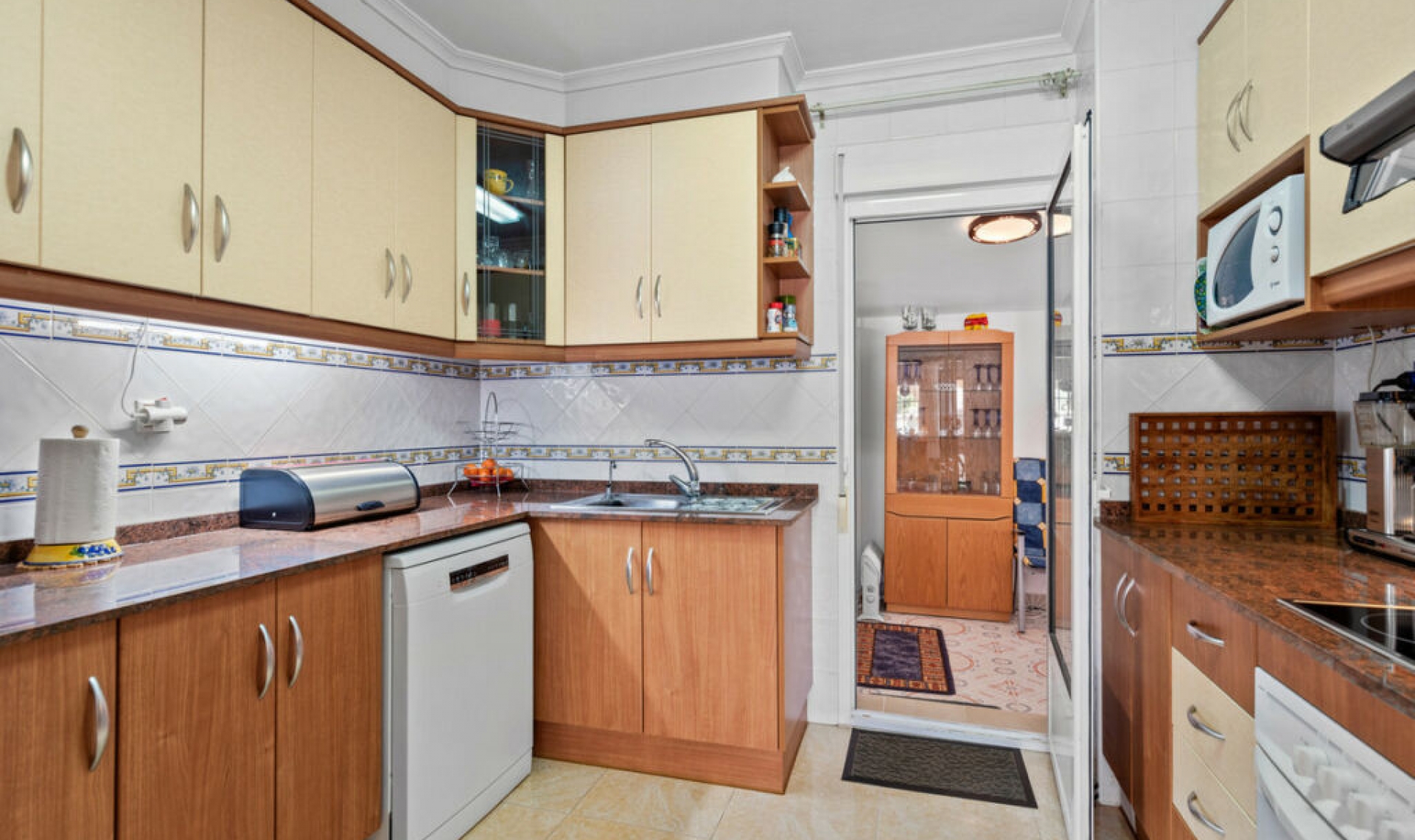 Resale - House -
Torrevieja