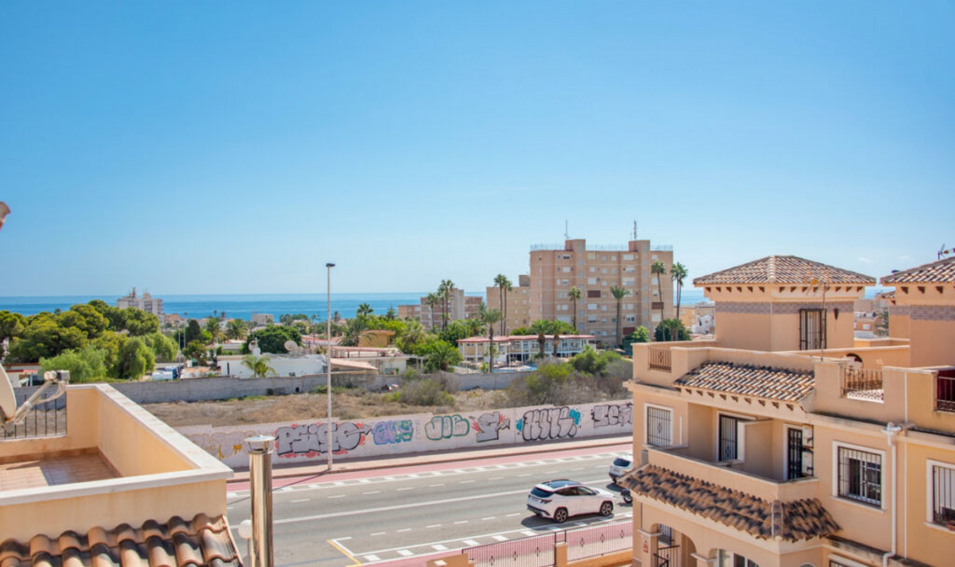 Resale - House -
Torrevieja