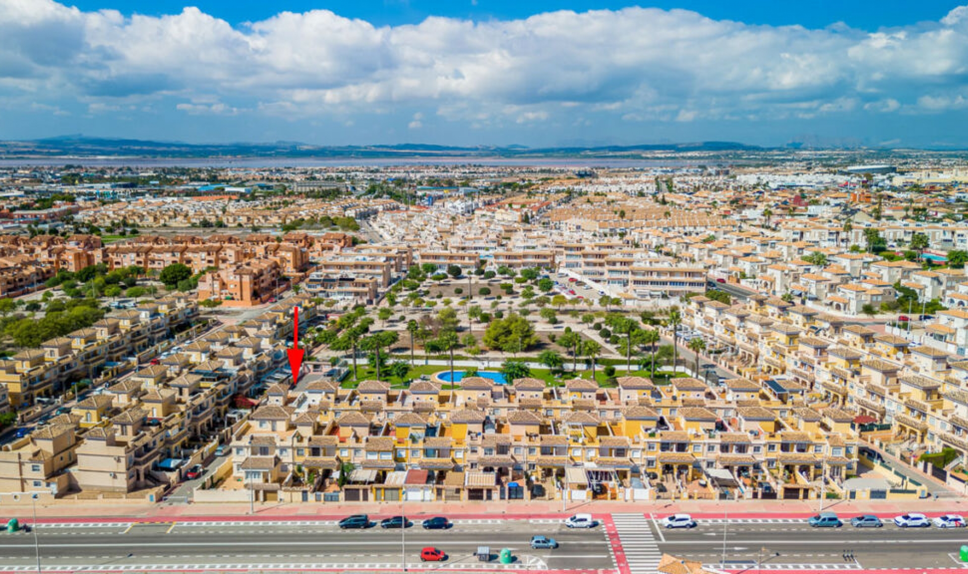 Resale - House -
Torrevieja