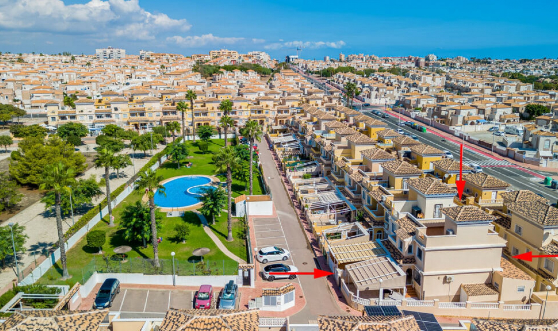 Resale - House -
Torrevieja