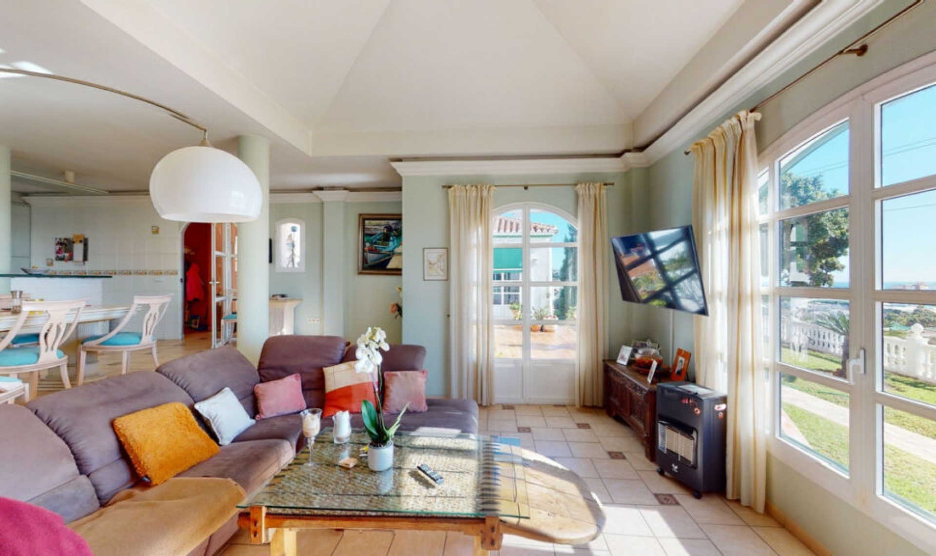 Resale - House -
Torrox Costa