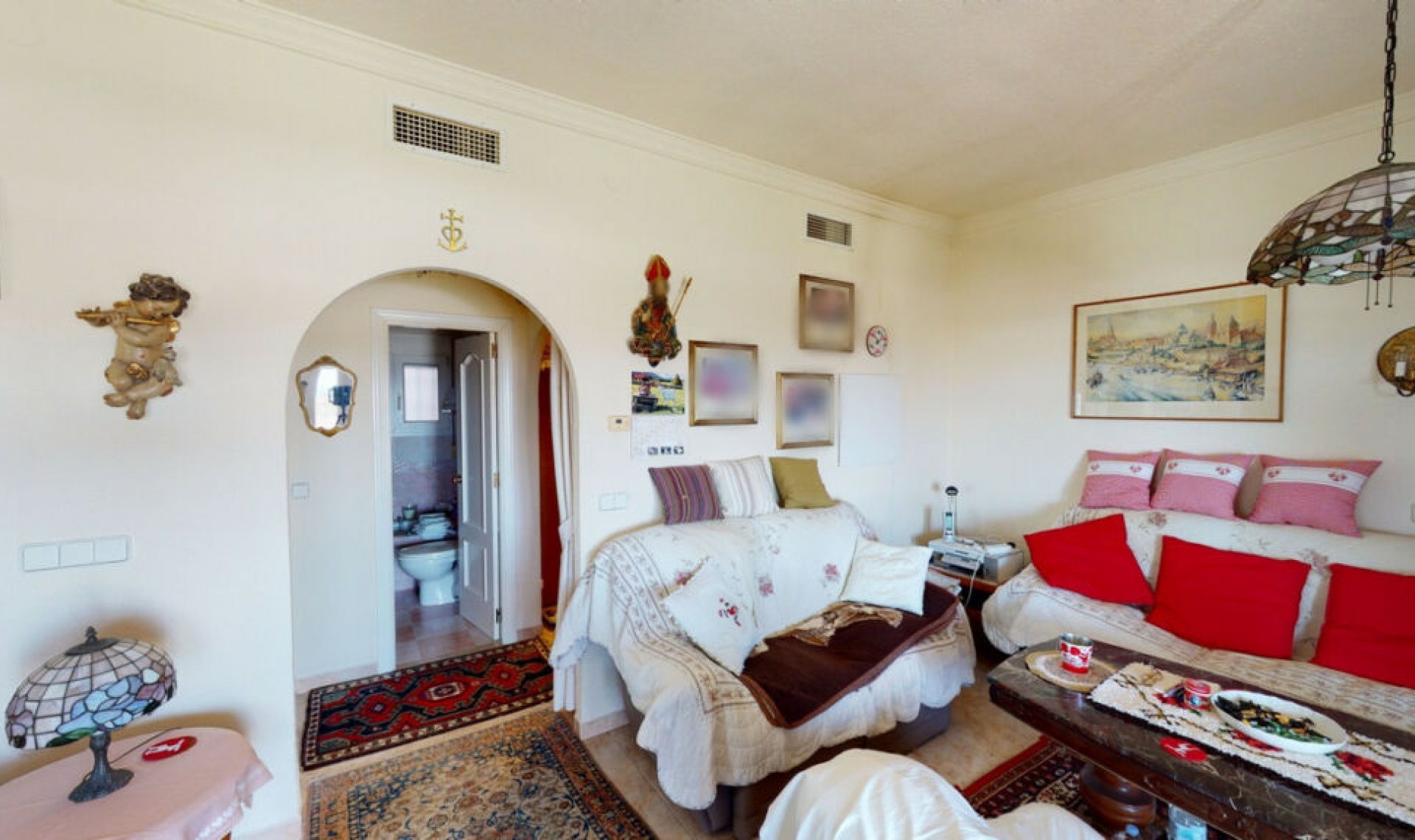 Resale - House -
Torrox Costa