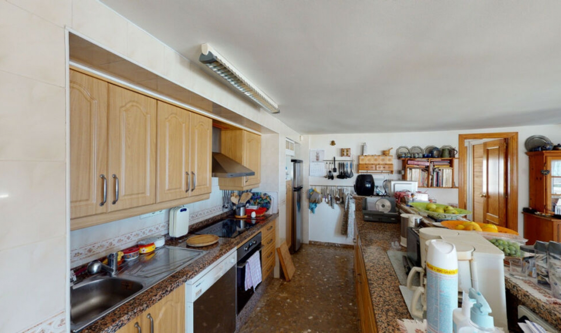 Resale - House -
Torrox Costa