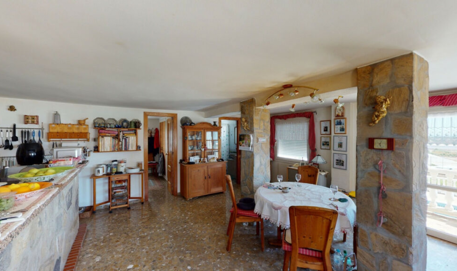 Resale - House -
Torrox Costa