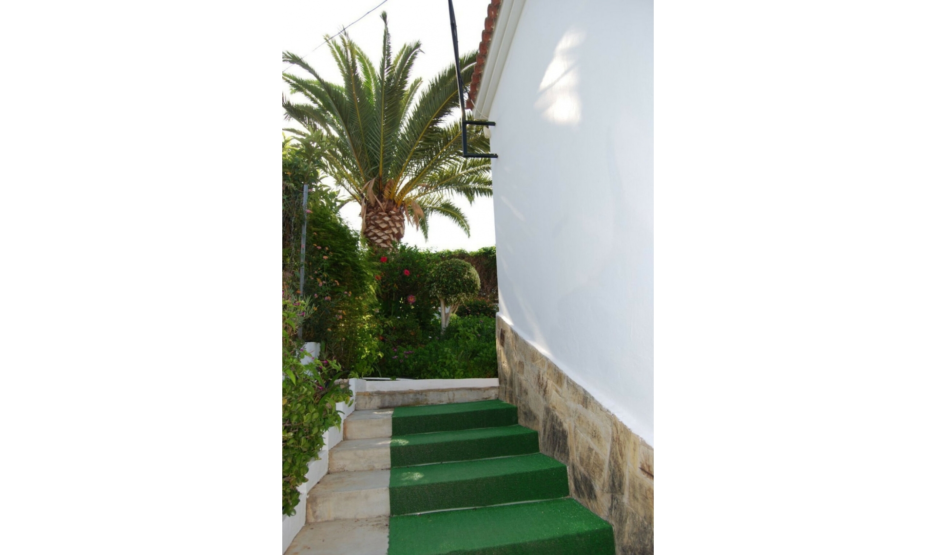 Resale - House -
Torrox Costa