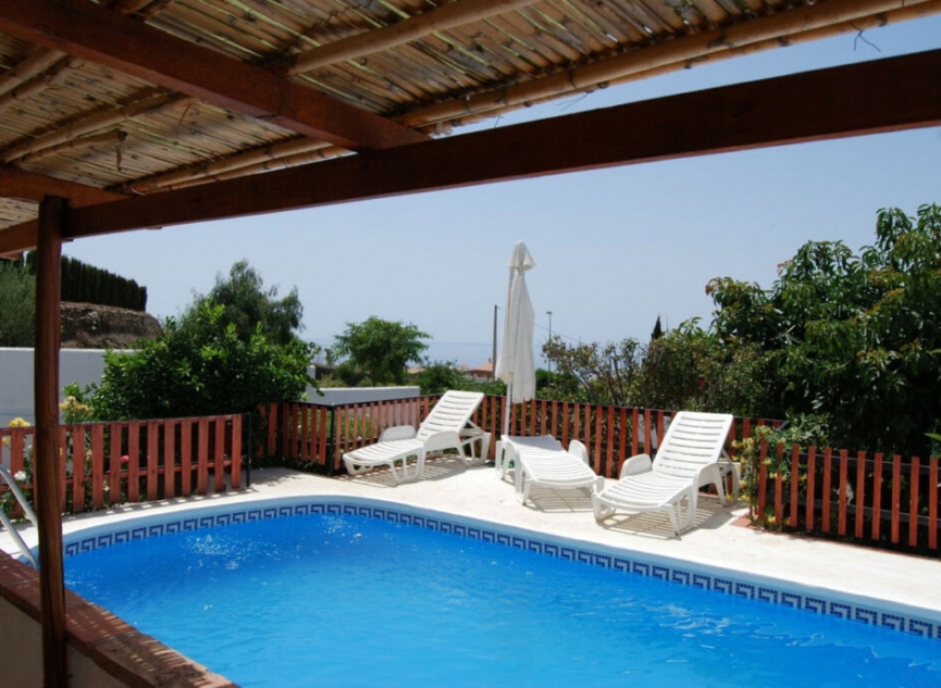 Resale - House -
Torrox Costa