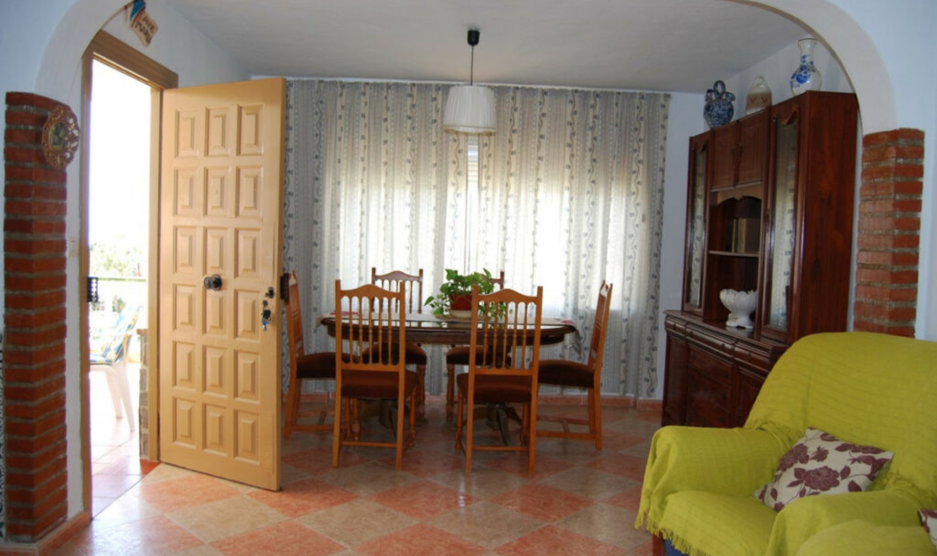 Resale - House -
Torrox Costa