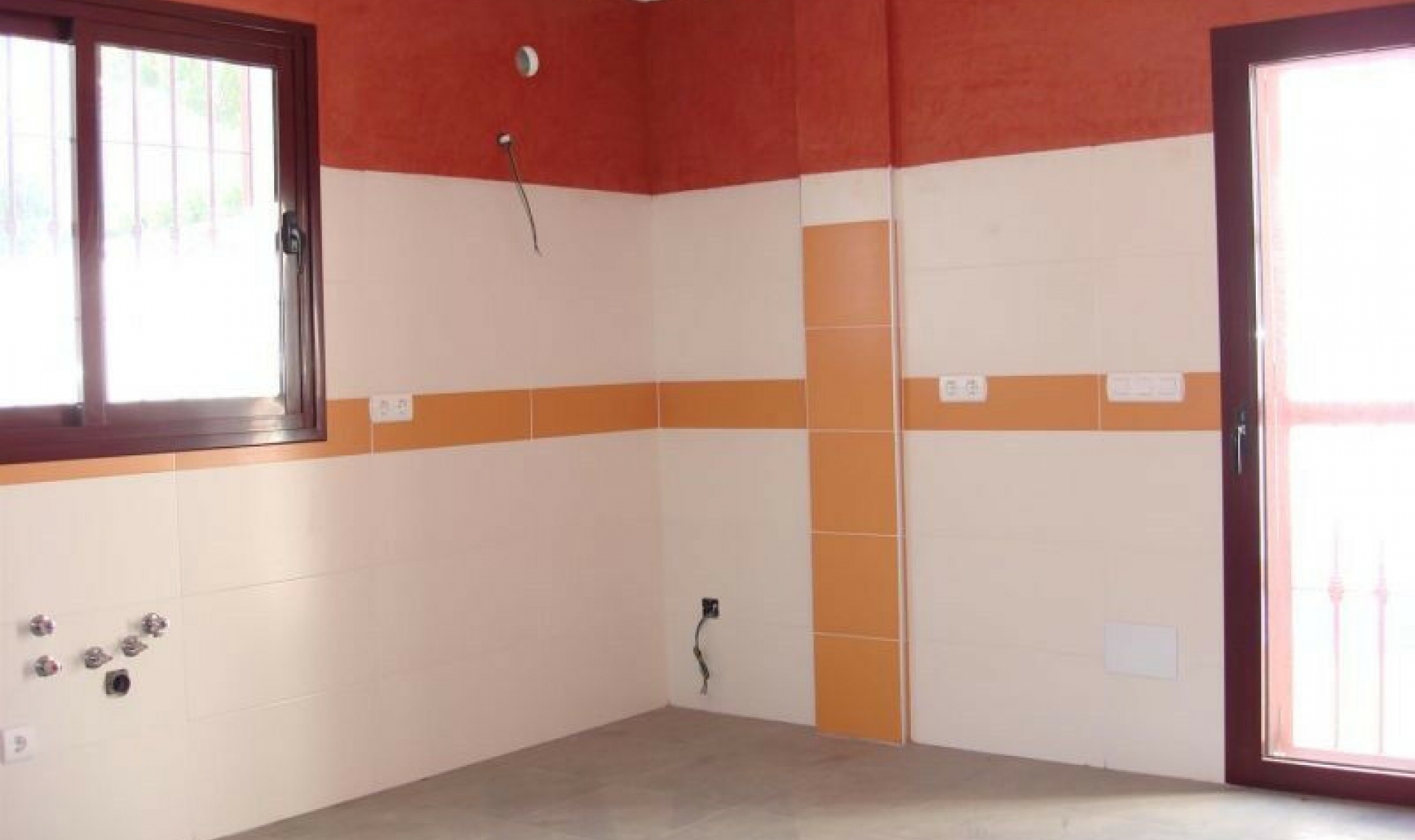 Resale - House -
Torrox Costa