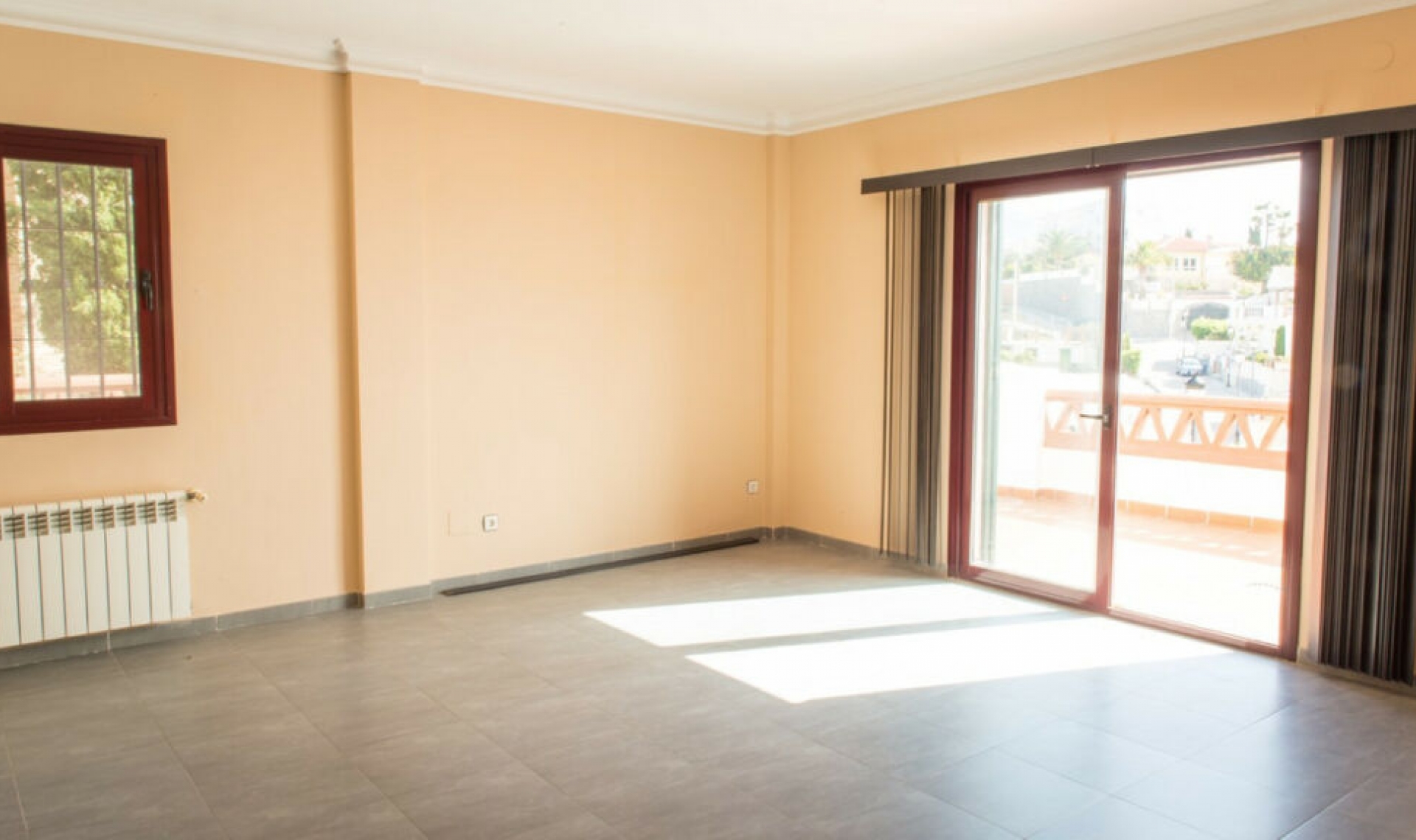 Resale - House -
Torrox Costa