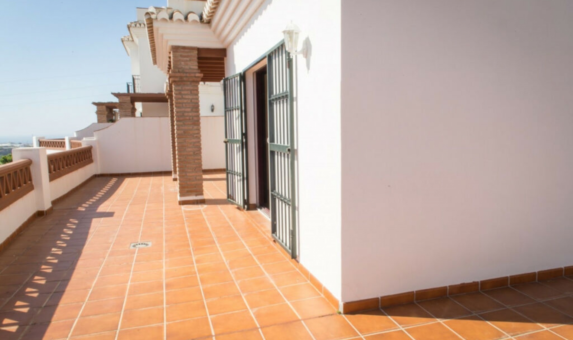 Resale - House -
Torrox Costa