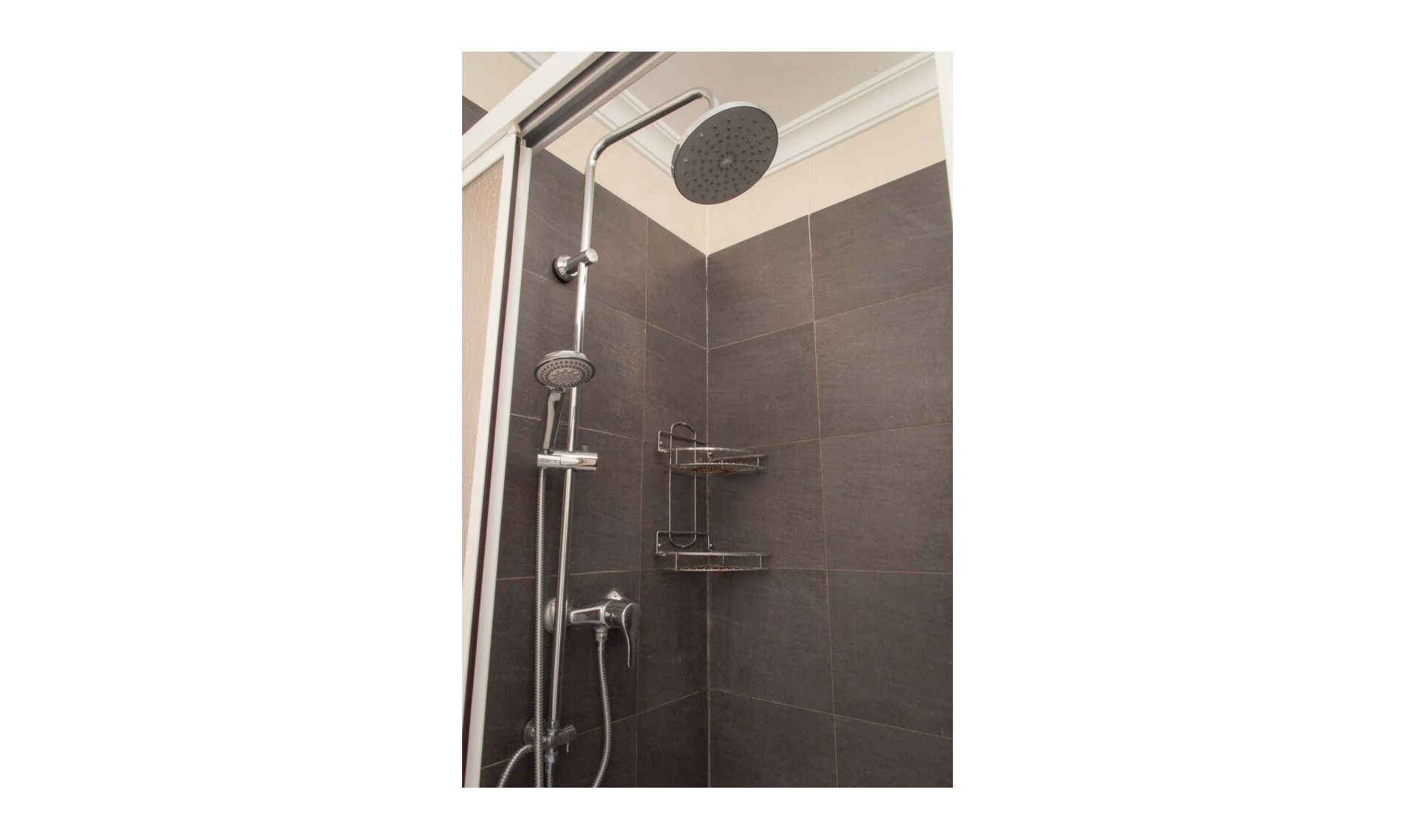 Resale - House -
Torrox Costa