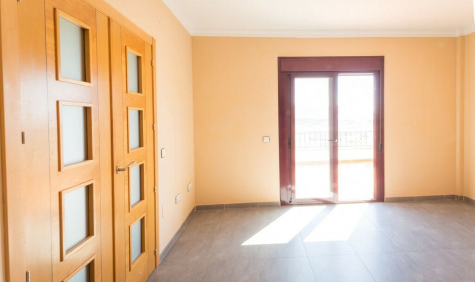 Resale - House -
Torrox Costa