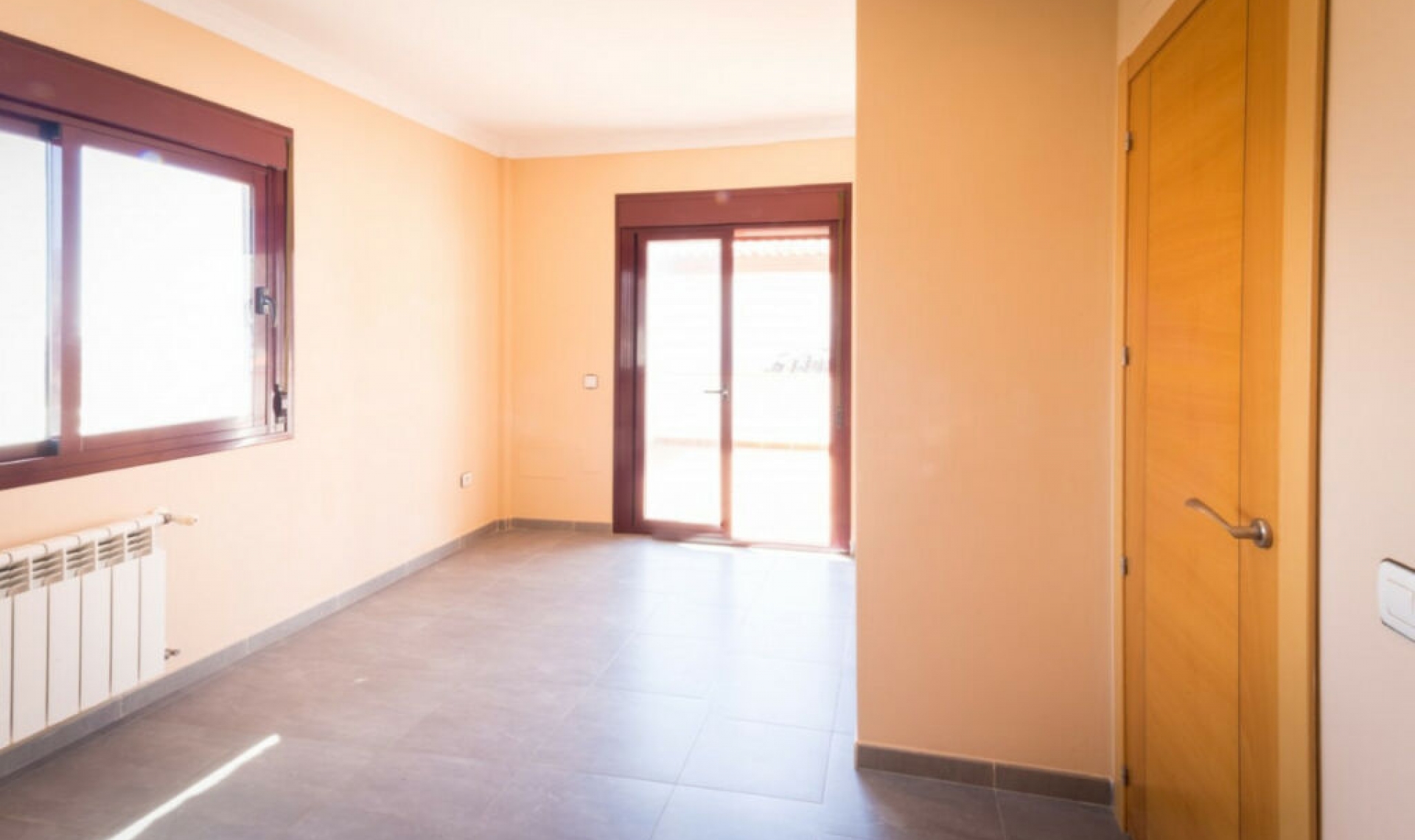 Resale - House -
Torrox Costa