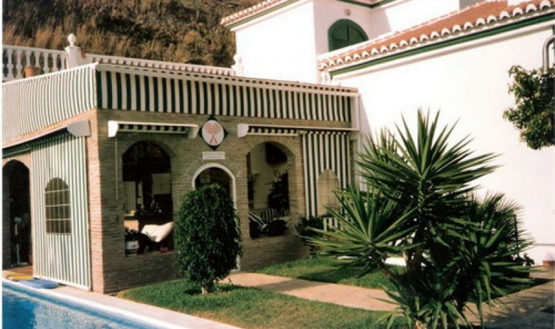 Resale - House -
Torrox Costa