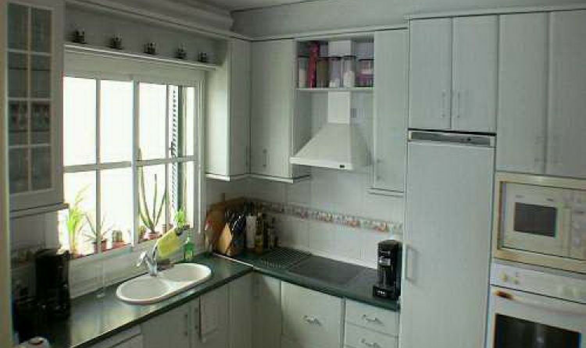 Resale - House -
Torrox Costa